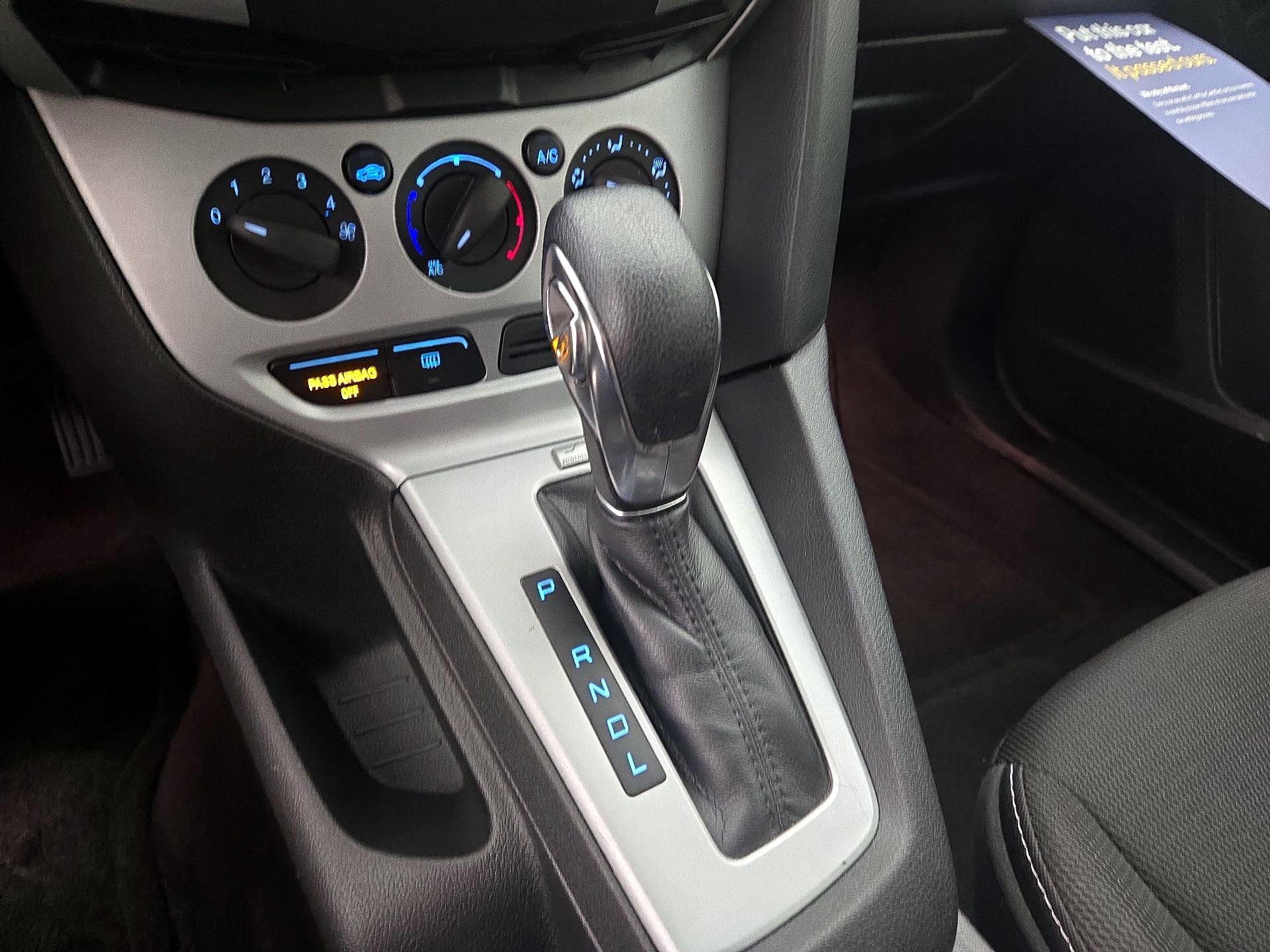 Thumbnail: 2014 Ford Focus - 16