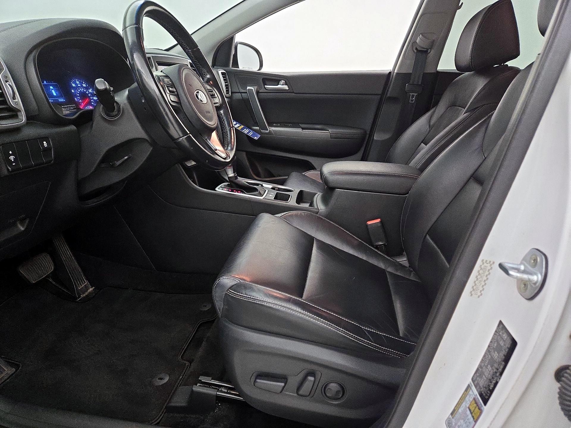 Thumbnail: 2017 Kia Sportage - 11