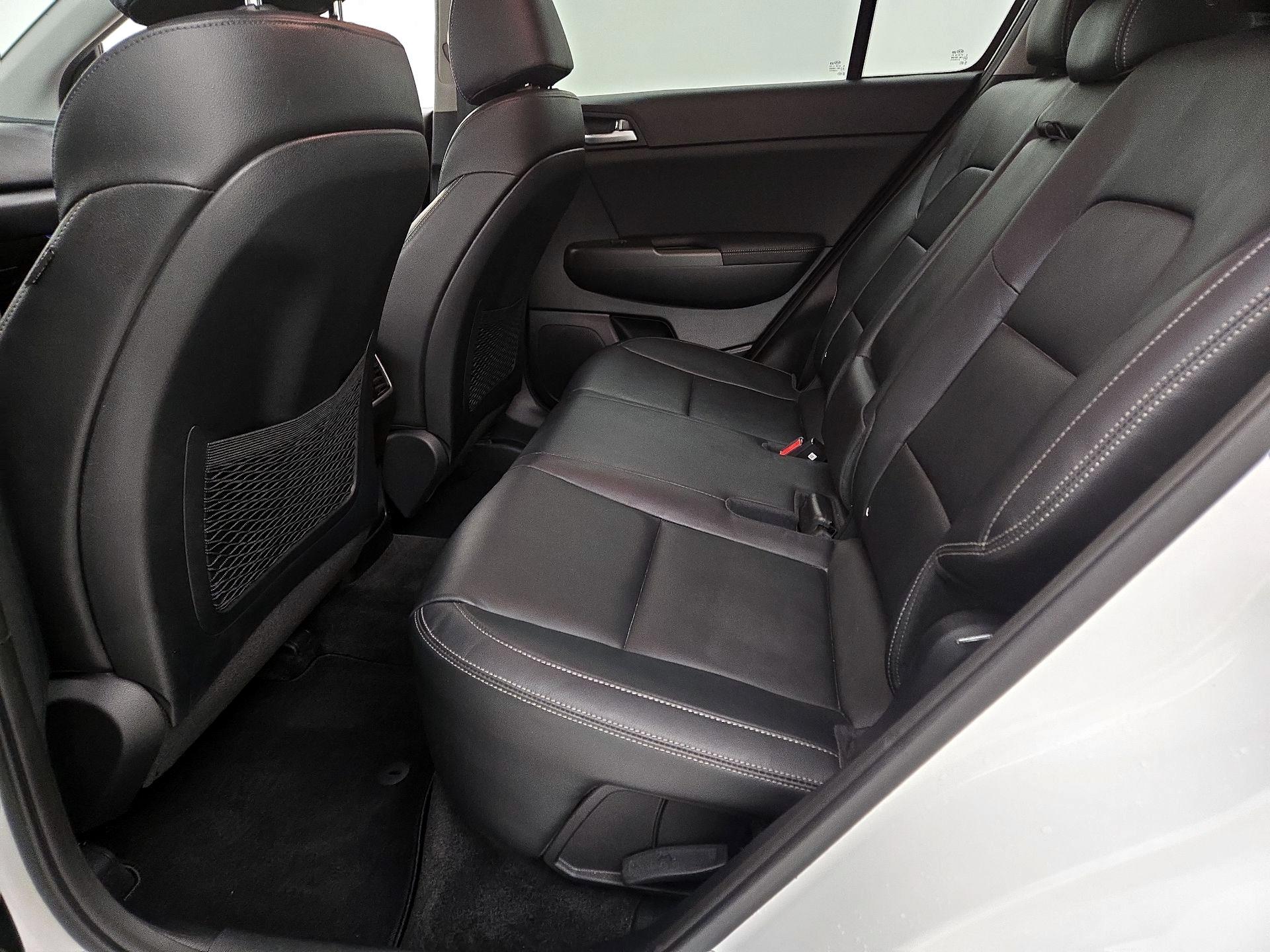 Thumbnail: 2017 Kia Sportage - 19