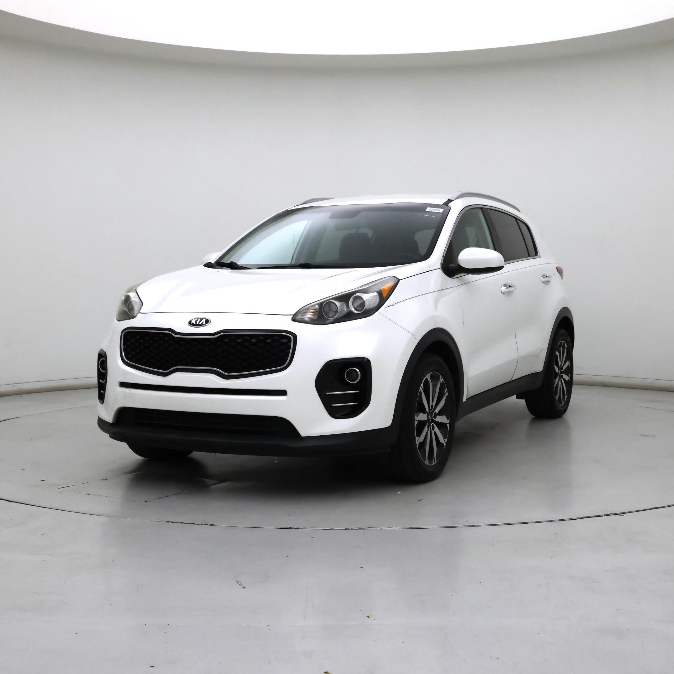 Thumbnail: 2017 Kia Sportage - 4