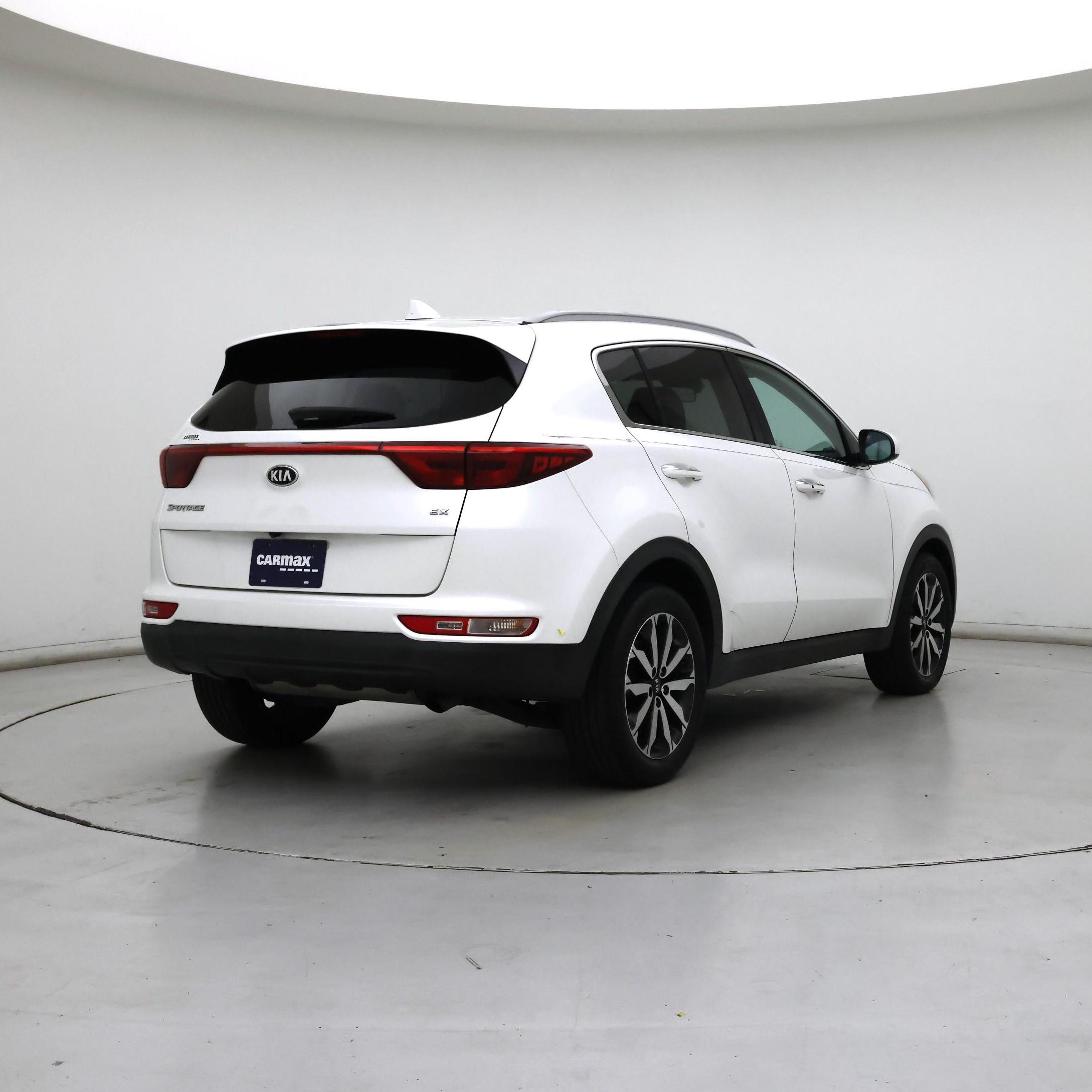 Thumbnail: 2017 Kia Sportage - 8