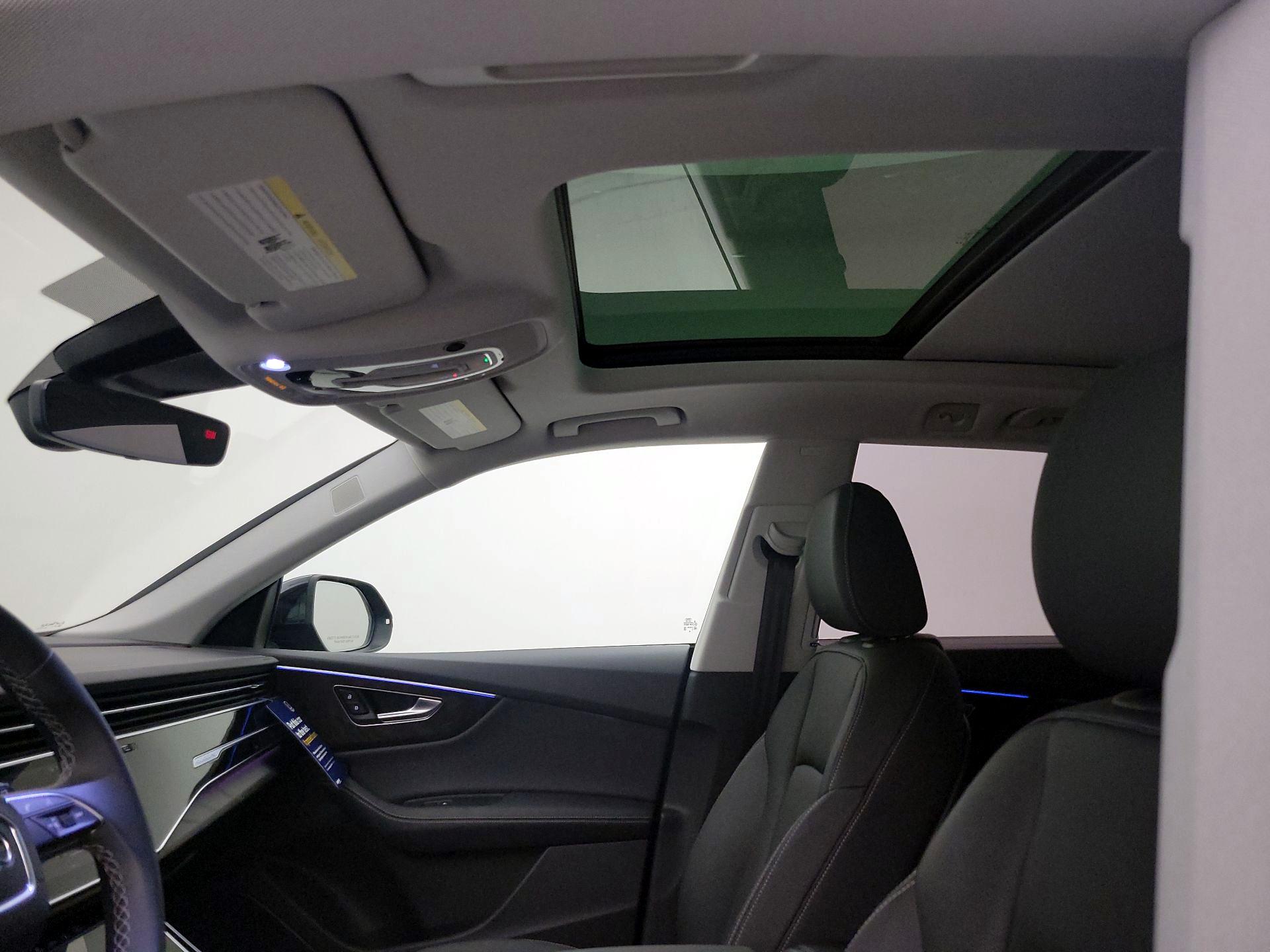 Thumbnail: 2023 Audi Q8 - 20