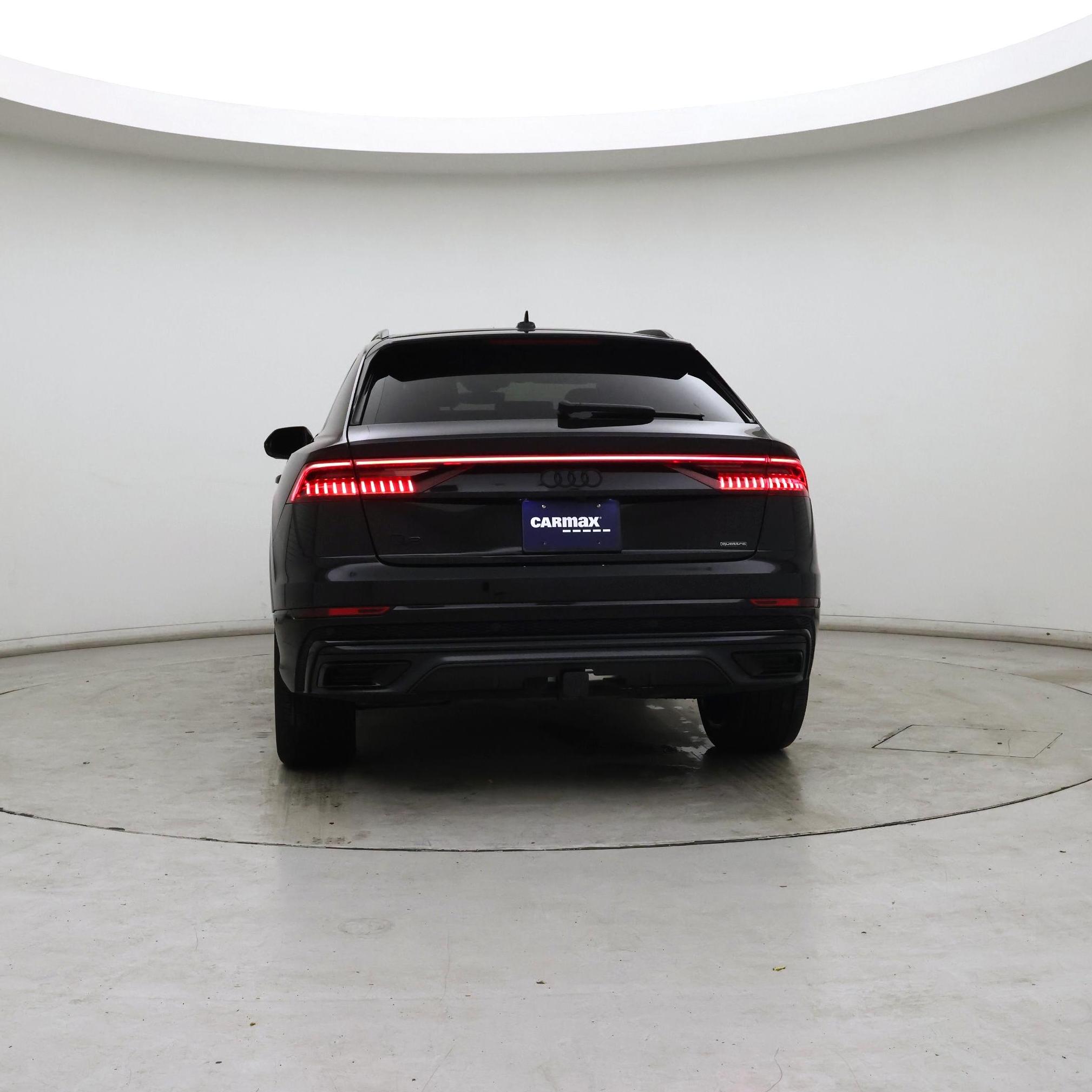 Thumbnail: 2023 Audi Q8 - 6