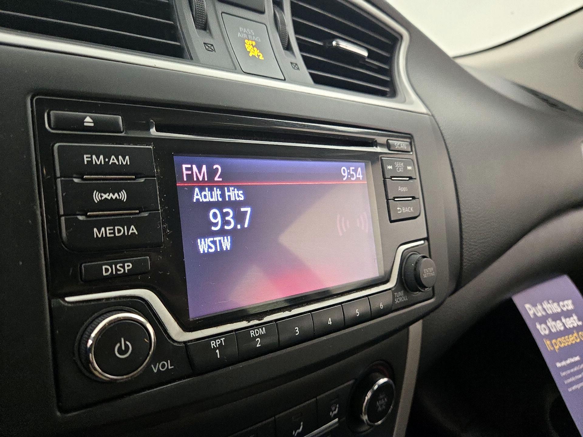 Thumbnail: 2015 Nissan Sentra - 15