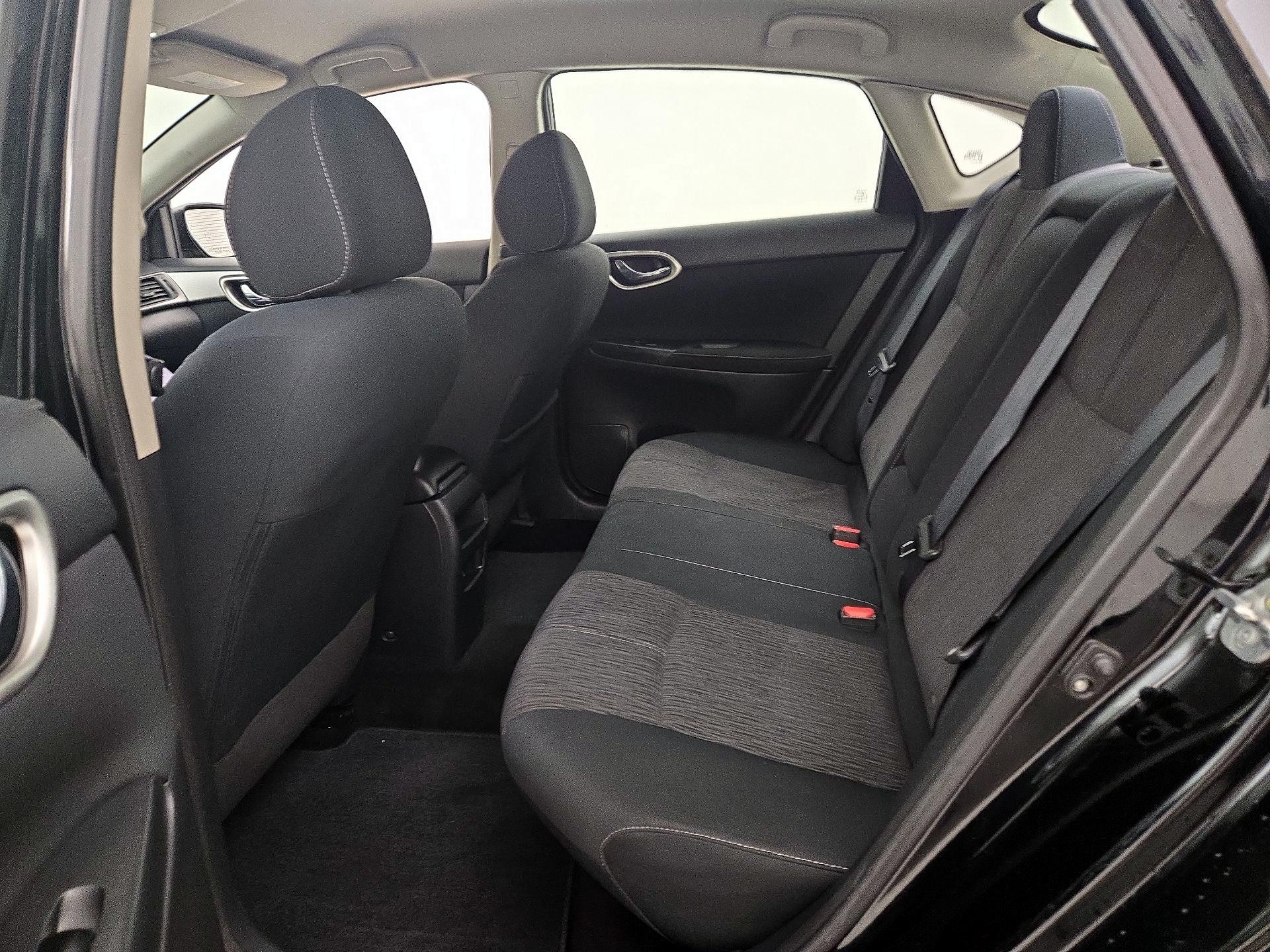 Thumbnail: 2015 Nissan Sentra - 19