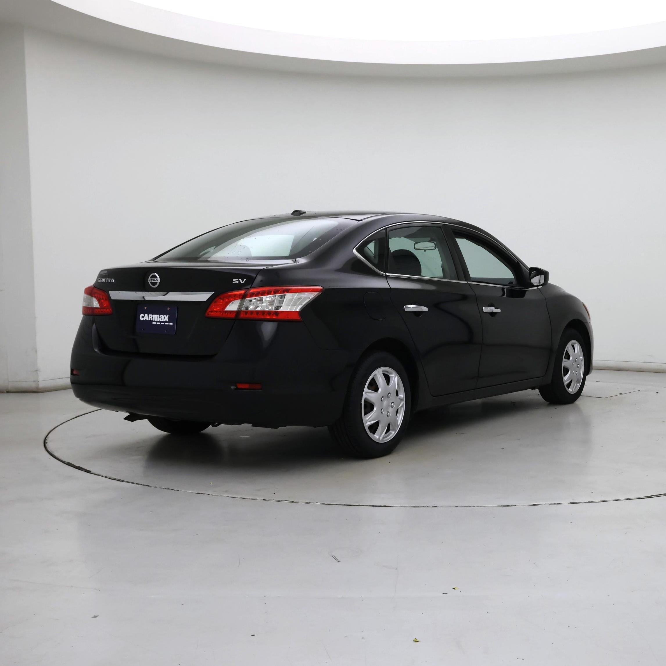 Thumbnail: 2015 Nissan Sentra - 8
