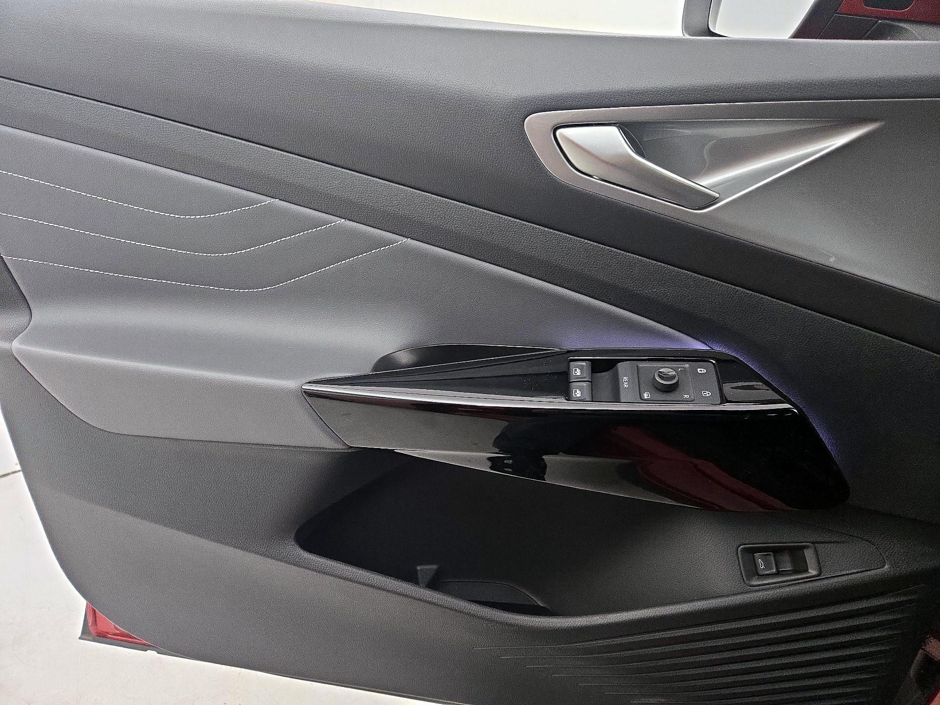 Thumbnail: 2023 Volkswagen ID.4 - 12