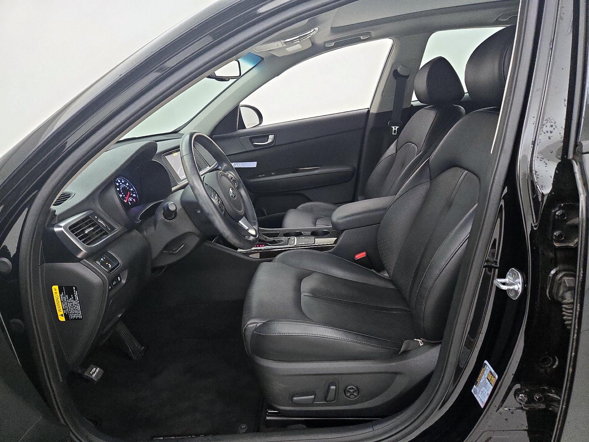 Thumbnail: 2016 Kia Optima - 11