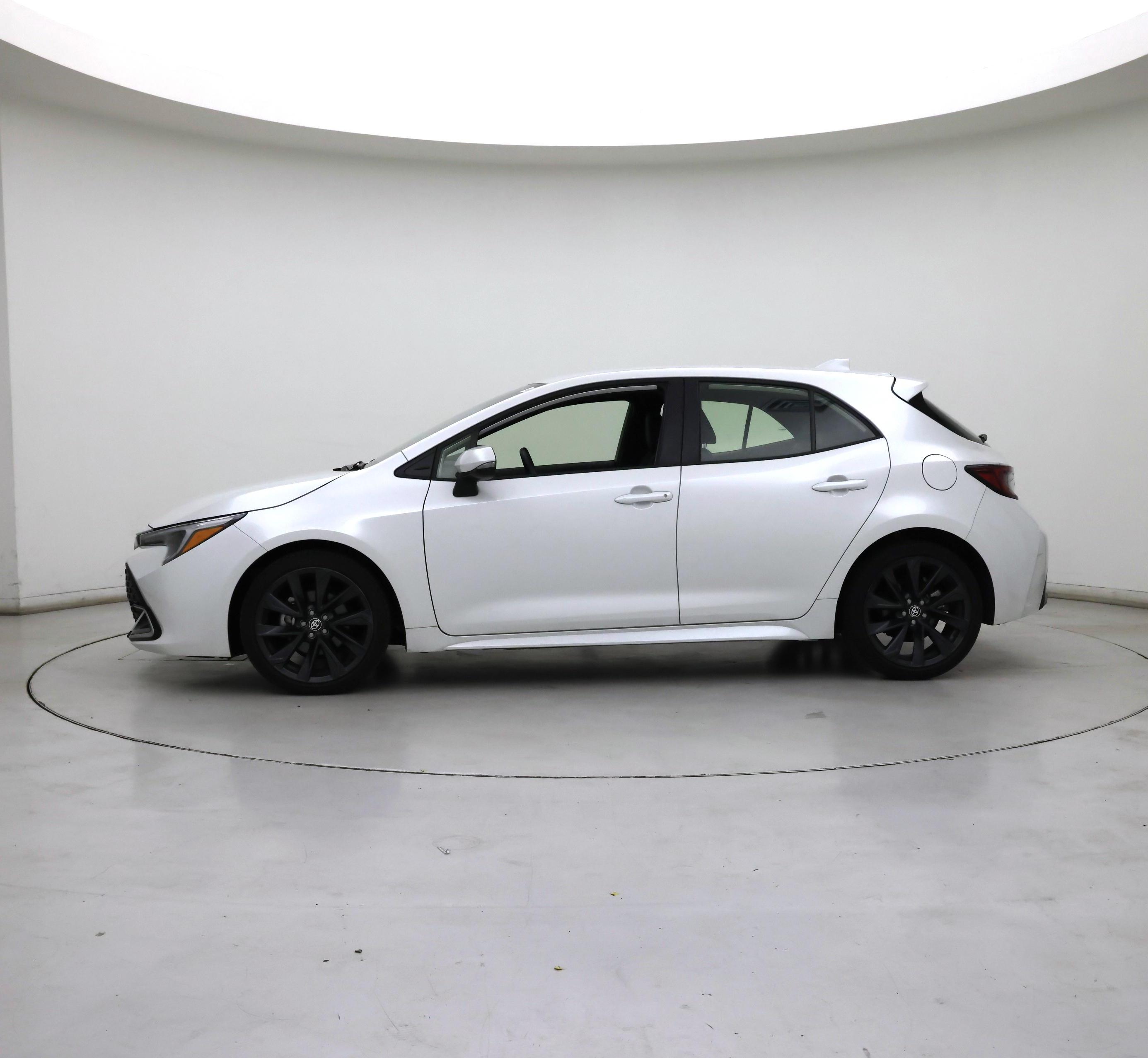 Thumbnail: 2023 Toyota Corolla - 3