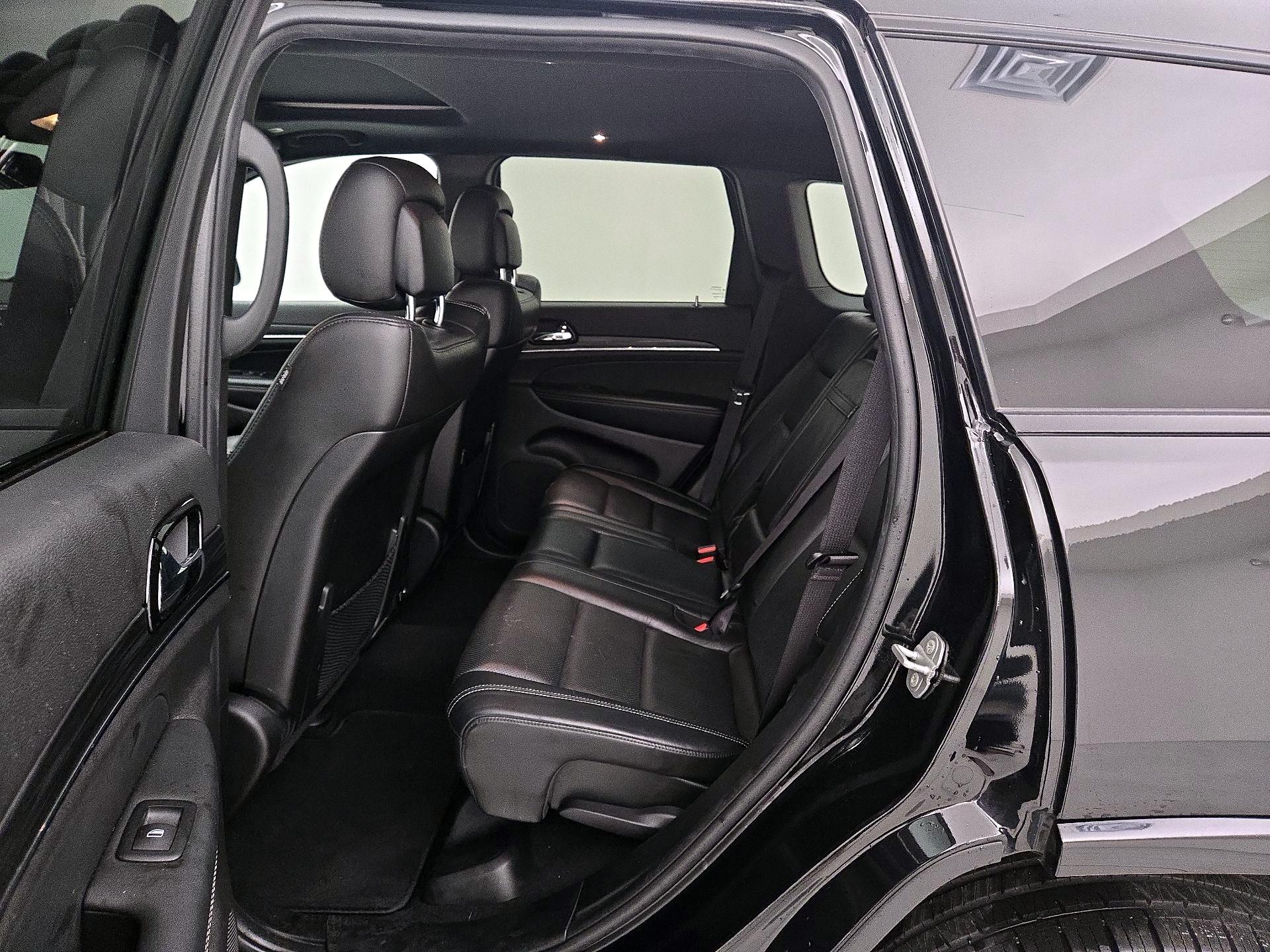Thumbnail: 2021 Jeep Grand Cherokee - 18