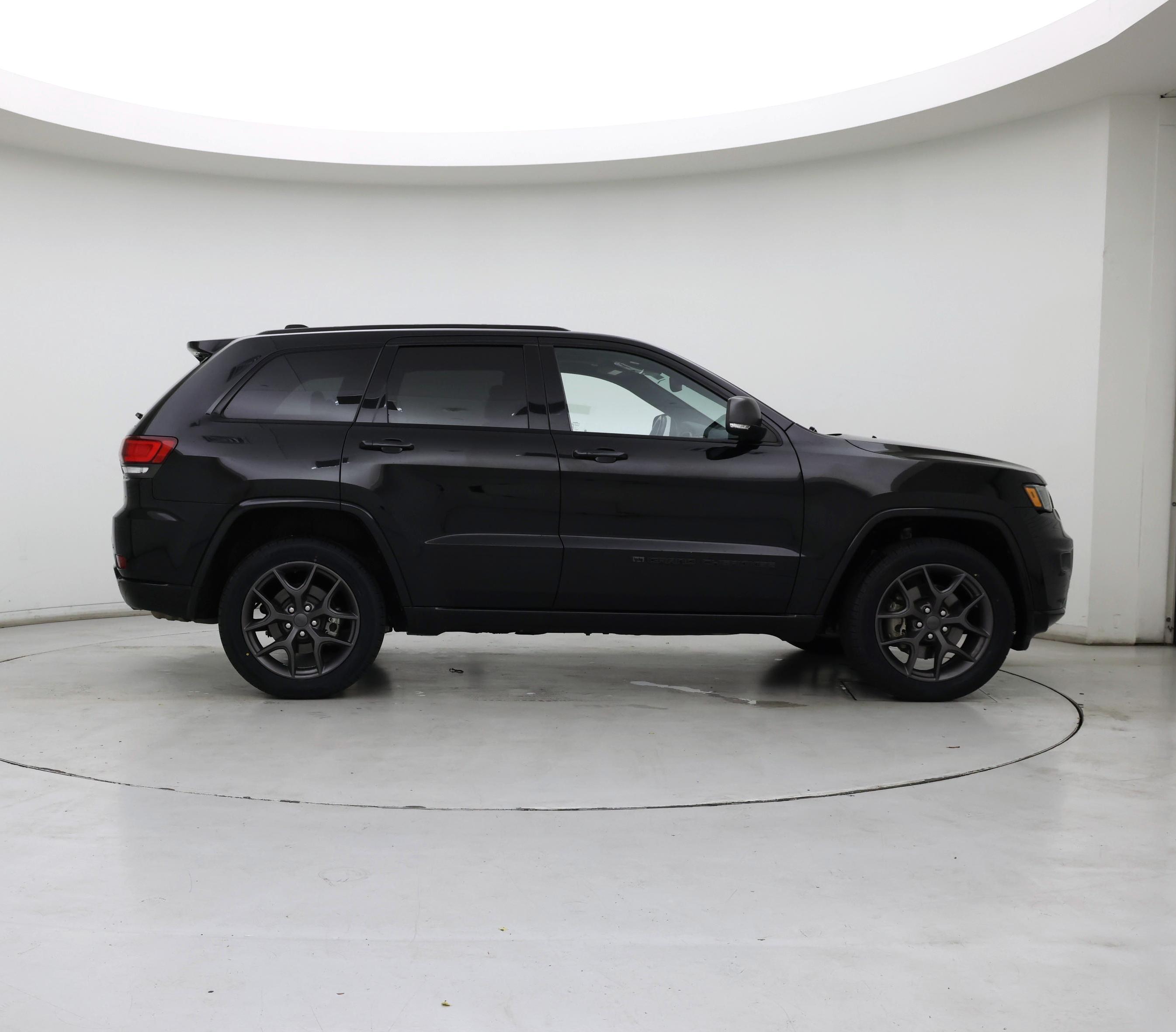 Thumbnail: 2021 Jeep Grand Cherokee - 7