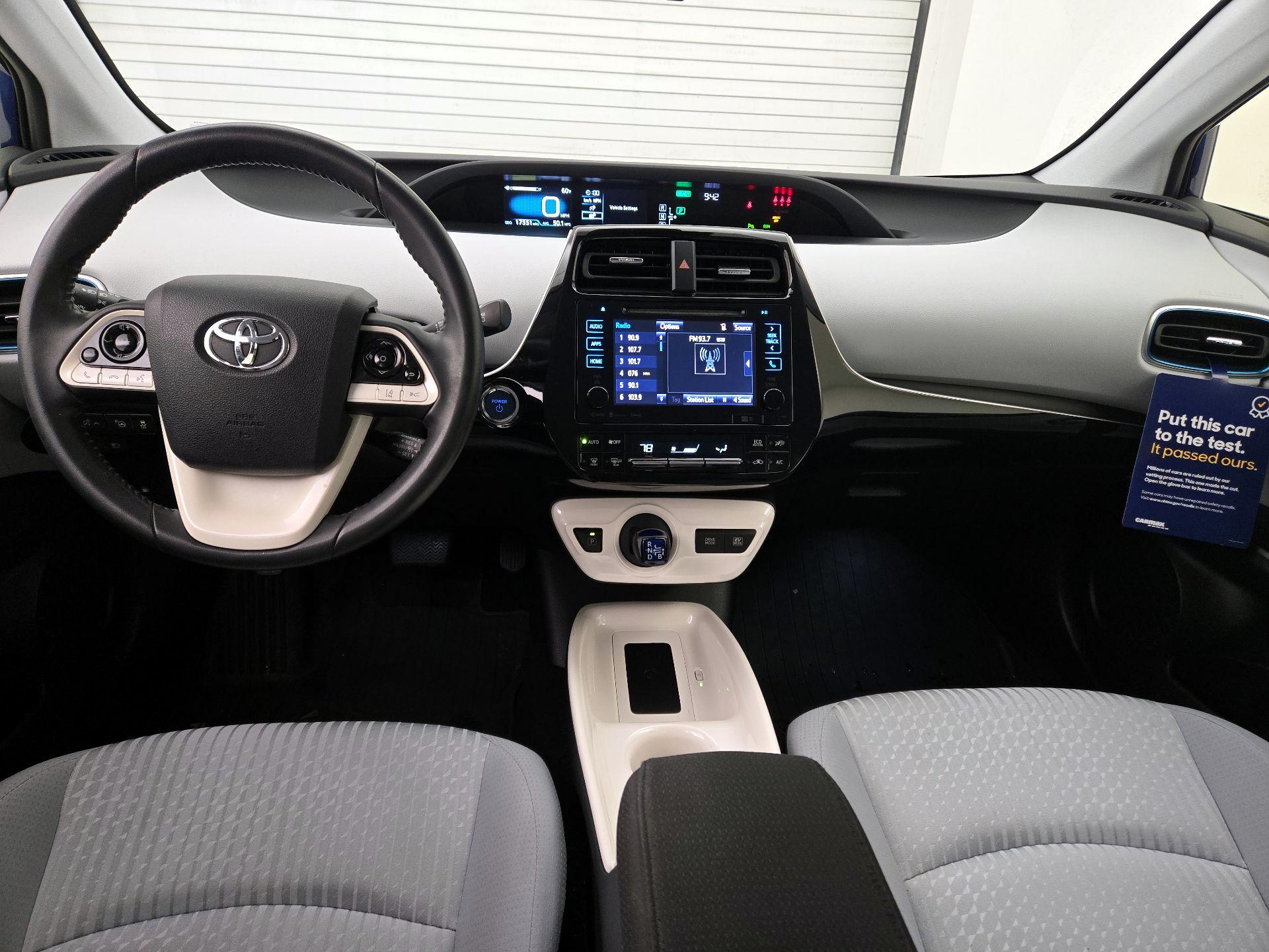 Thumbnail: 2018 Toyota Prius - 9