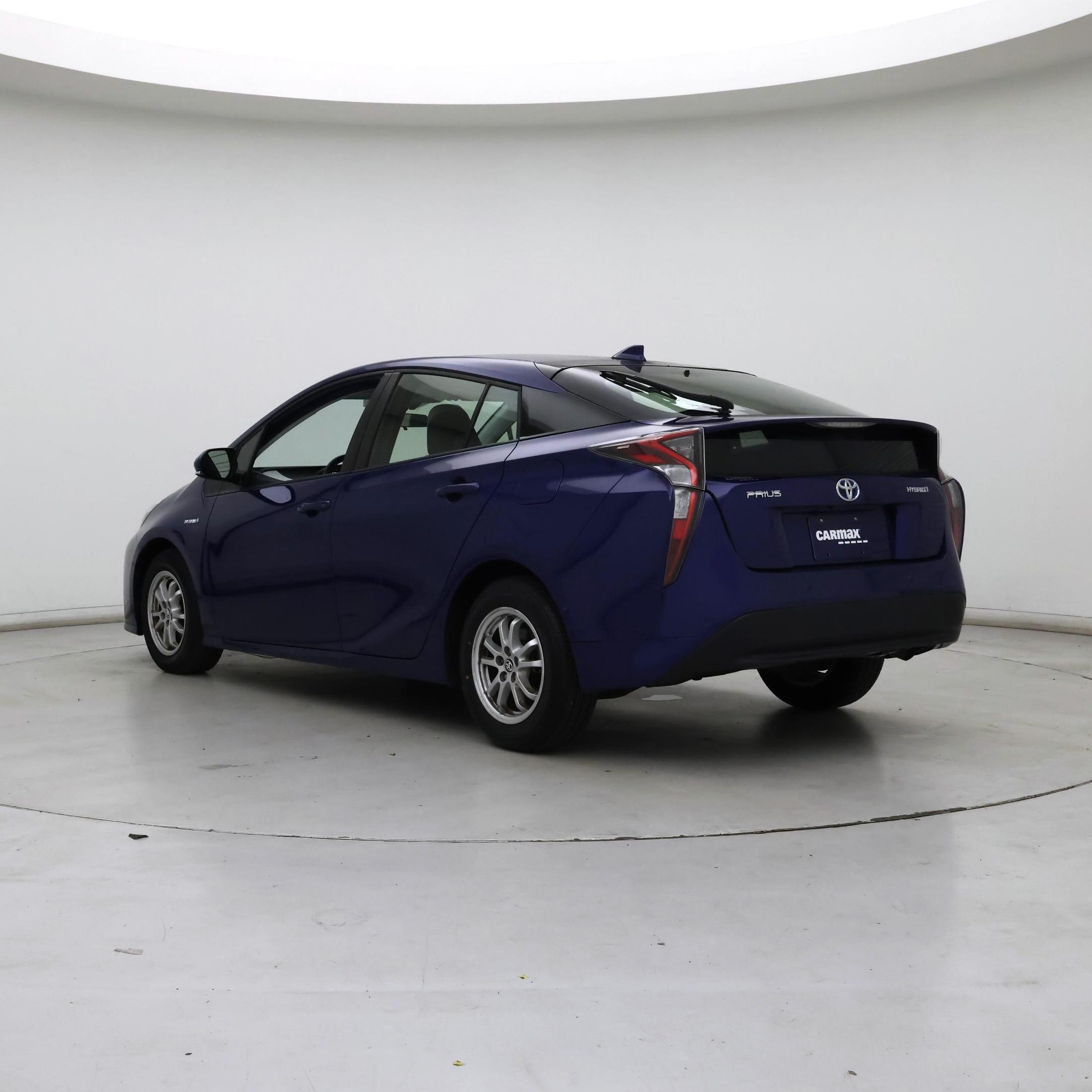 Thumbnail: 2018 Toyota Prius - 2