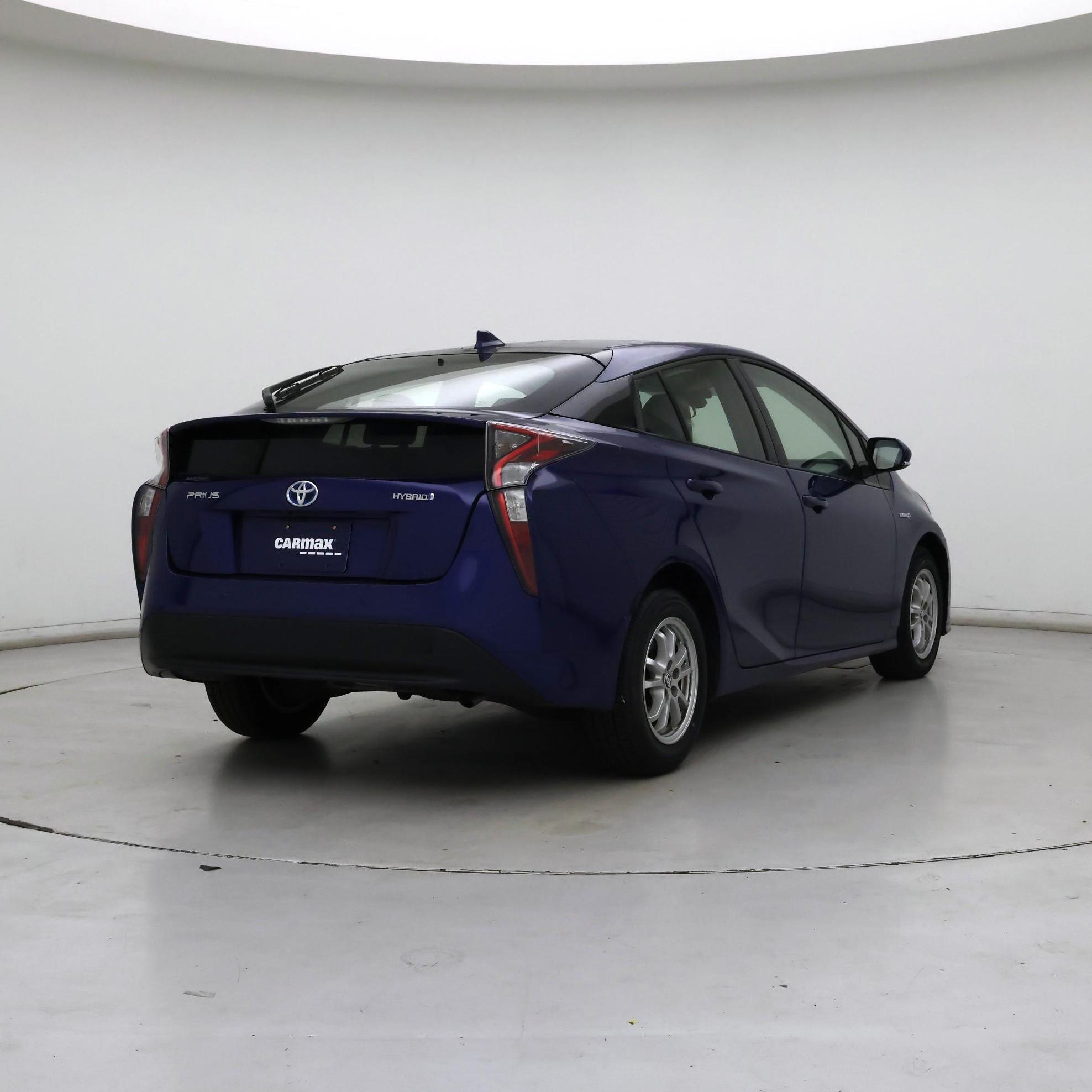 Thumbnail: 2018 Toyota Prius - 8