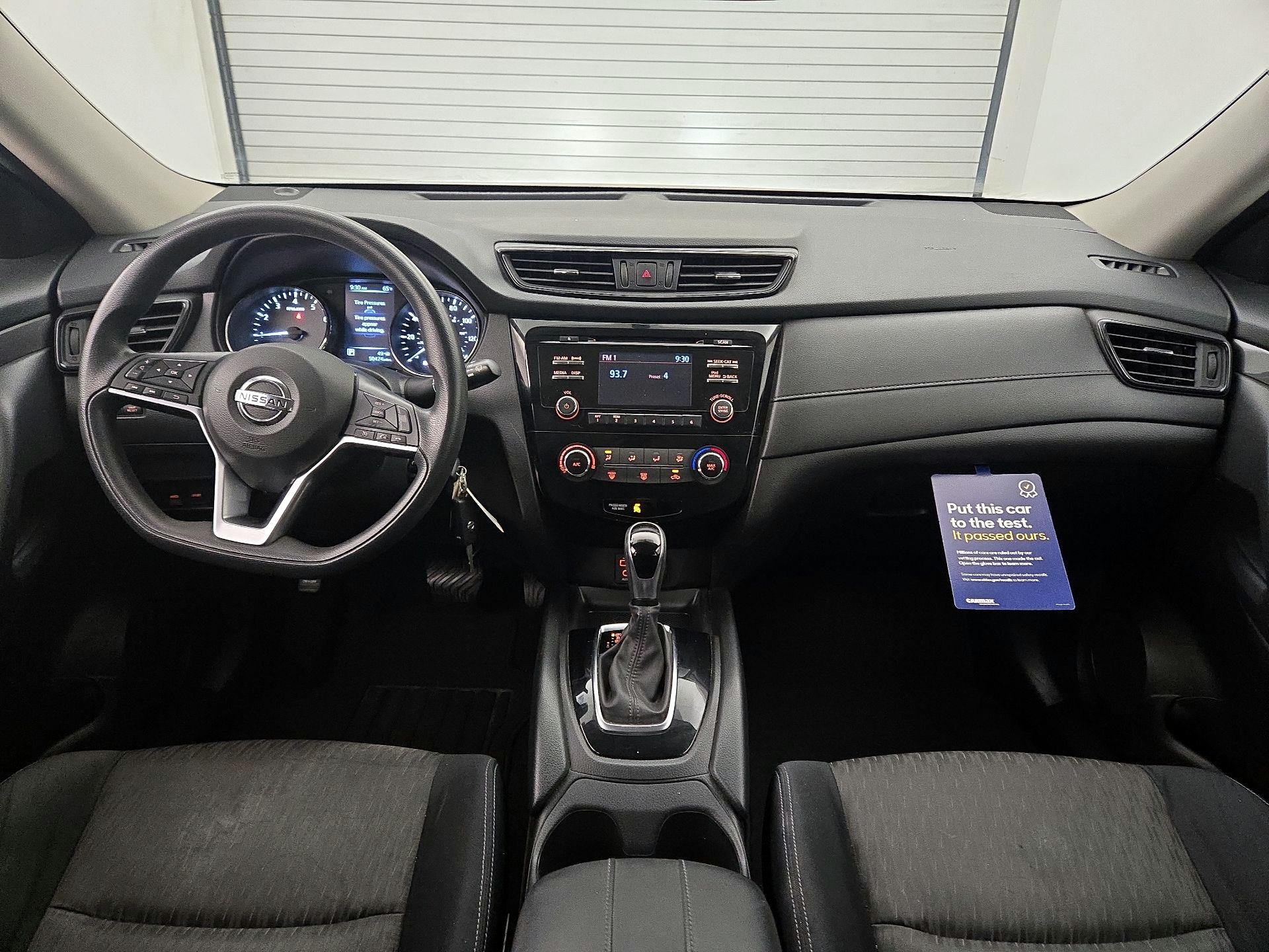 Thumbnail: 2017 Nissan Rogue - 9
