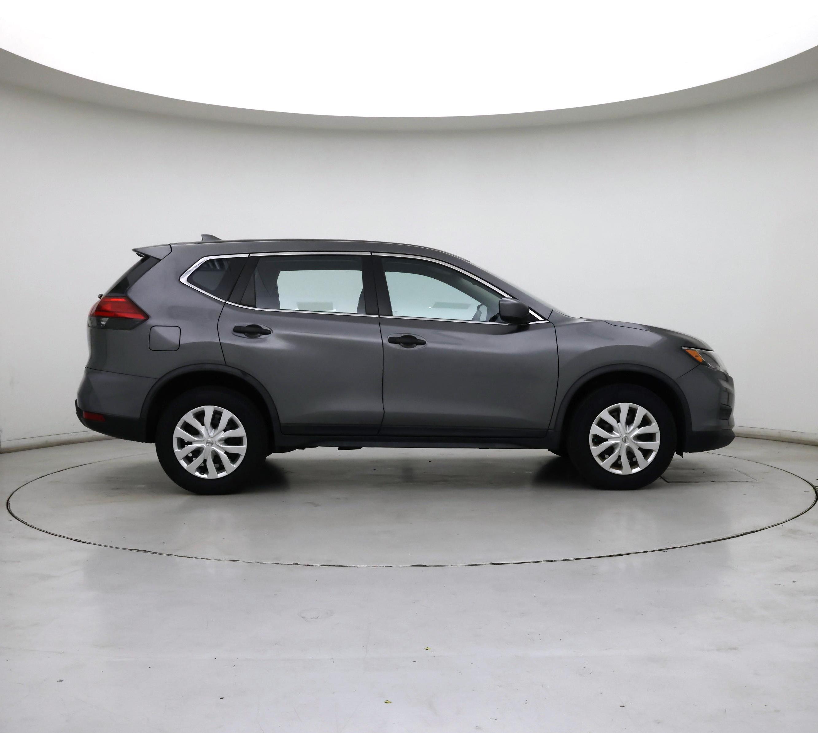 Thumbnail: 2017 Nissan Rogue - 7