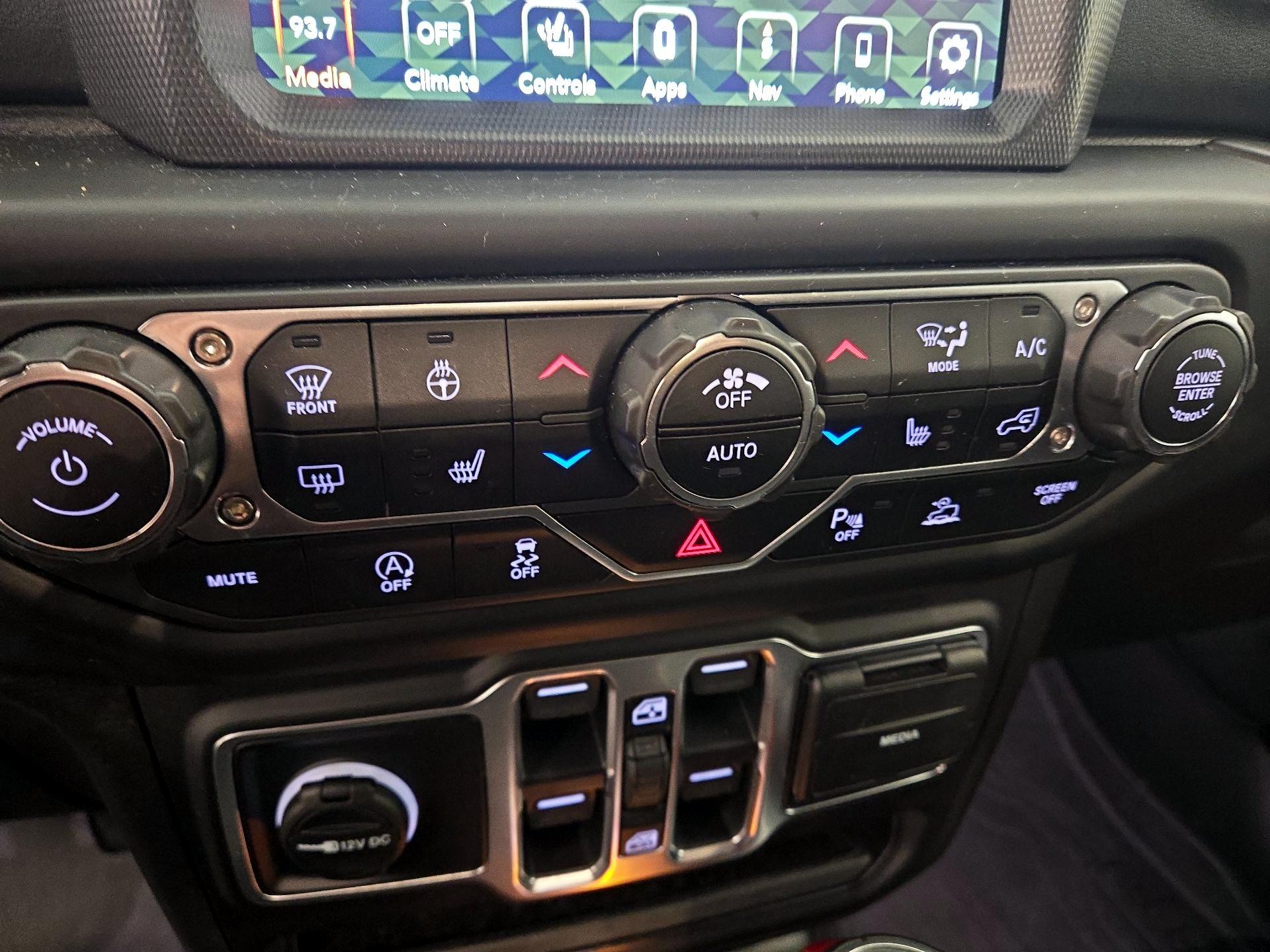 Thumbnail: 2020 Jeep Gladiator - 17