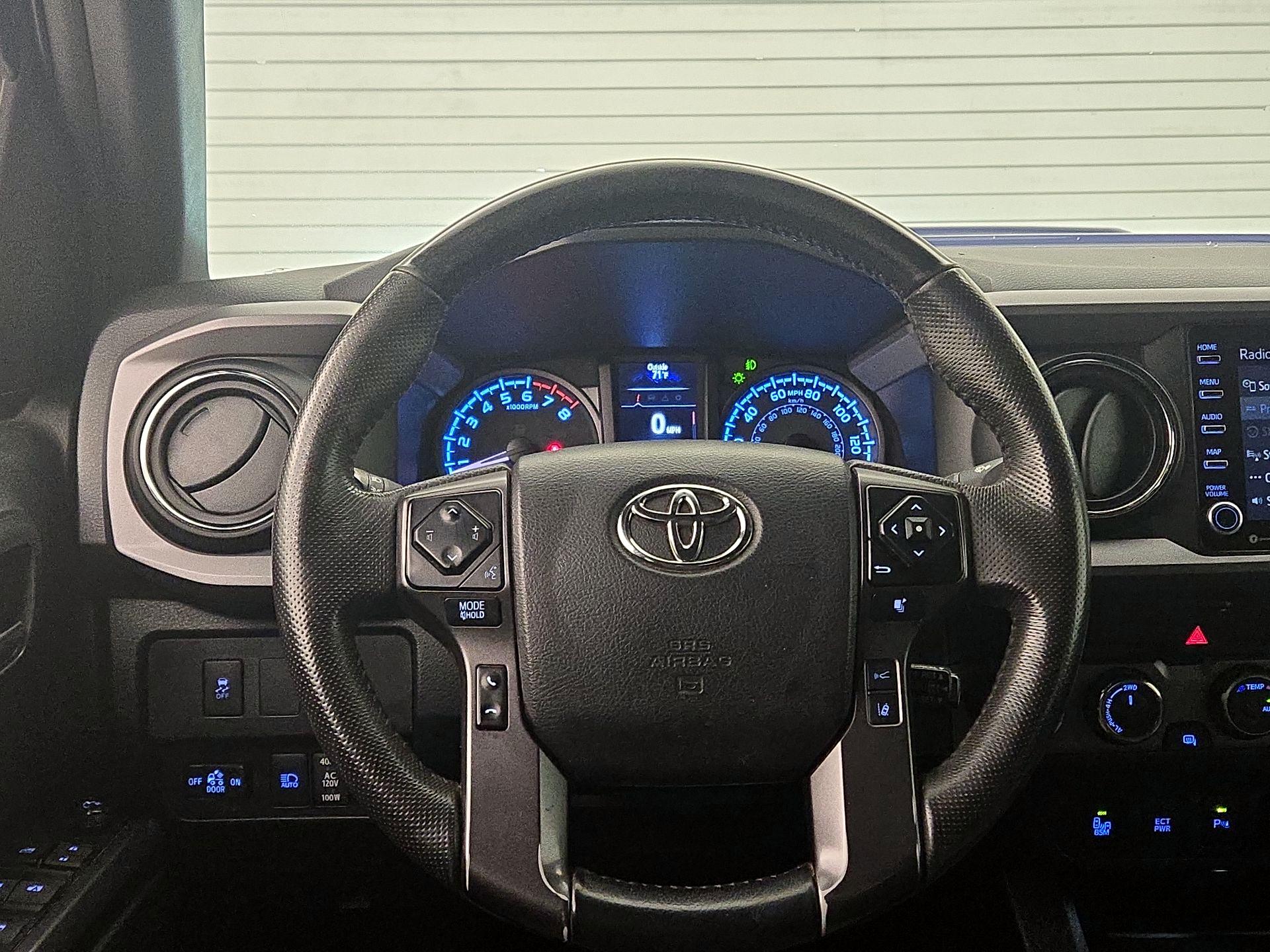 Thumbnail: 2022 Toyota Tacoma - 10