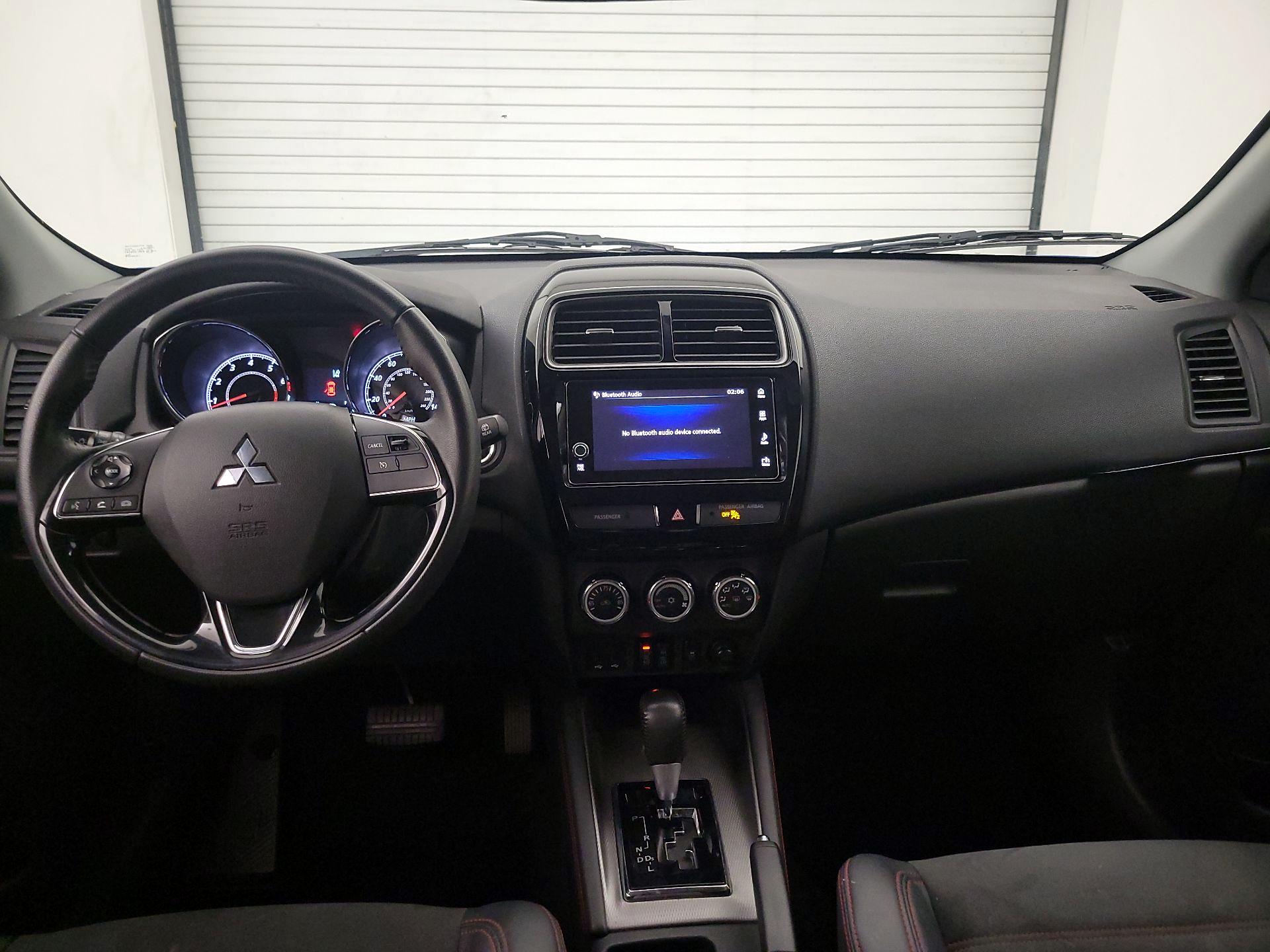 Thumbnail: 2019 Mitsubishi Outlander Sport - 9