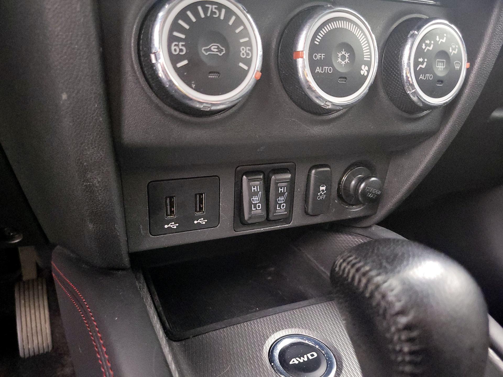 Thumbnail: 2019 Mitsubishi Outlander Sport - 18