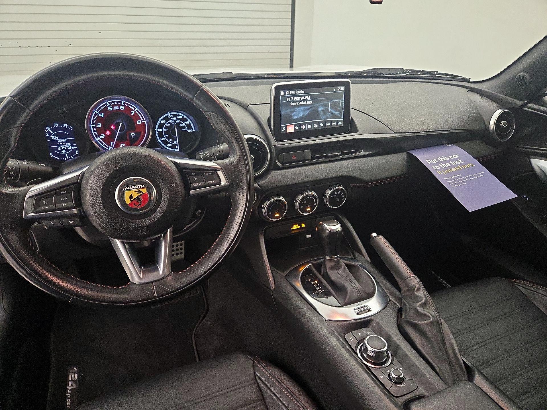 Thumbnail: 2019 Fiat 124 Spider - 9