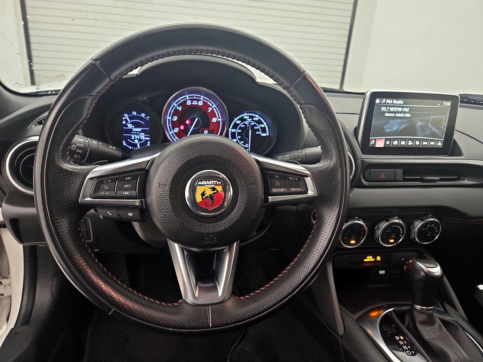 Thumbnail: 2019 Fiat 124 Spider - 10