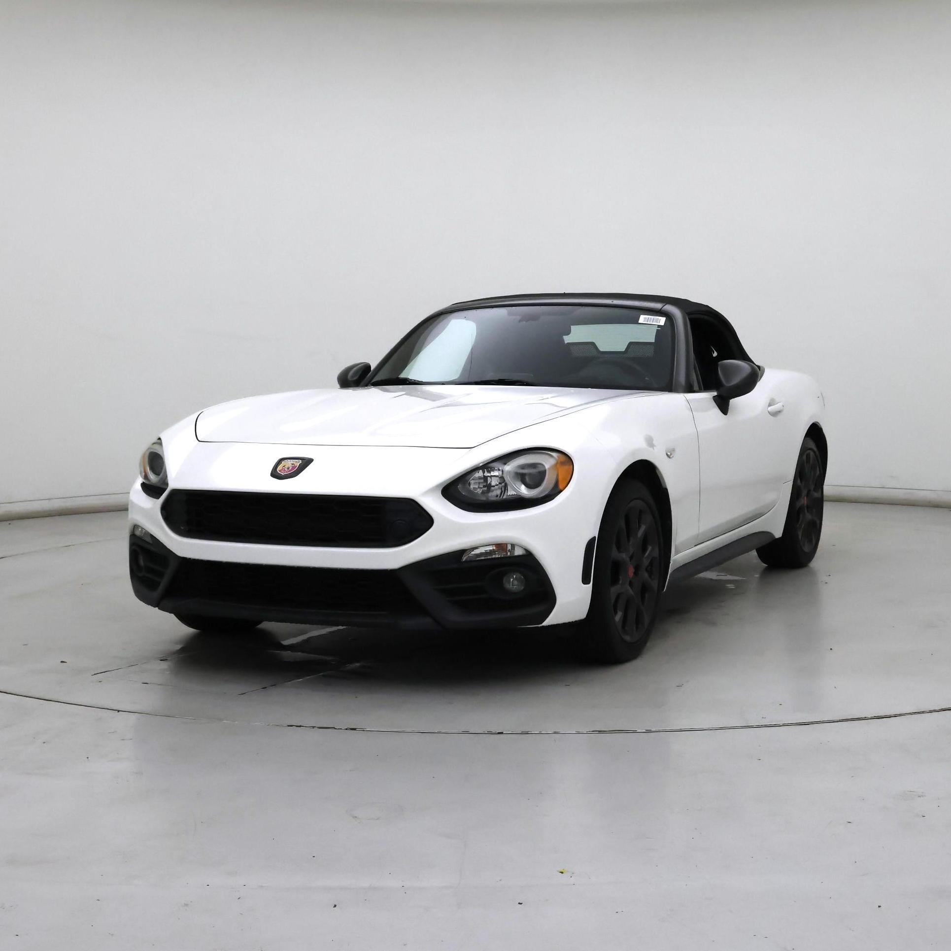Thumbnail: 2019 Fiat 124 Spider - 4