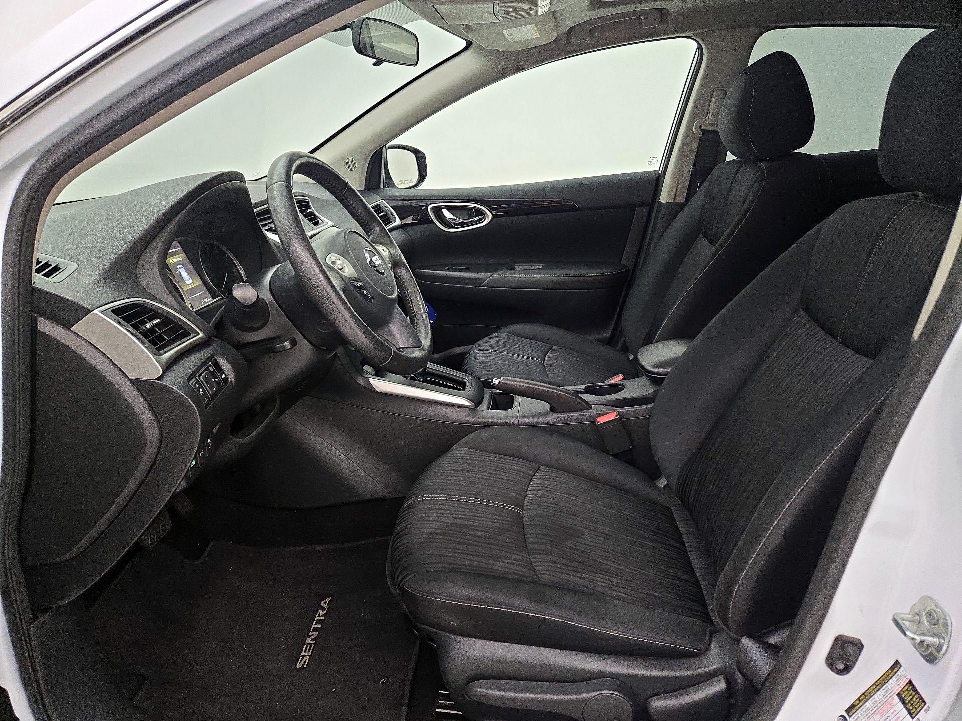 Thumbnail: 2018 Nissan Sentra - 11