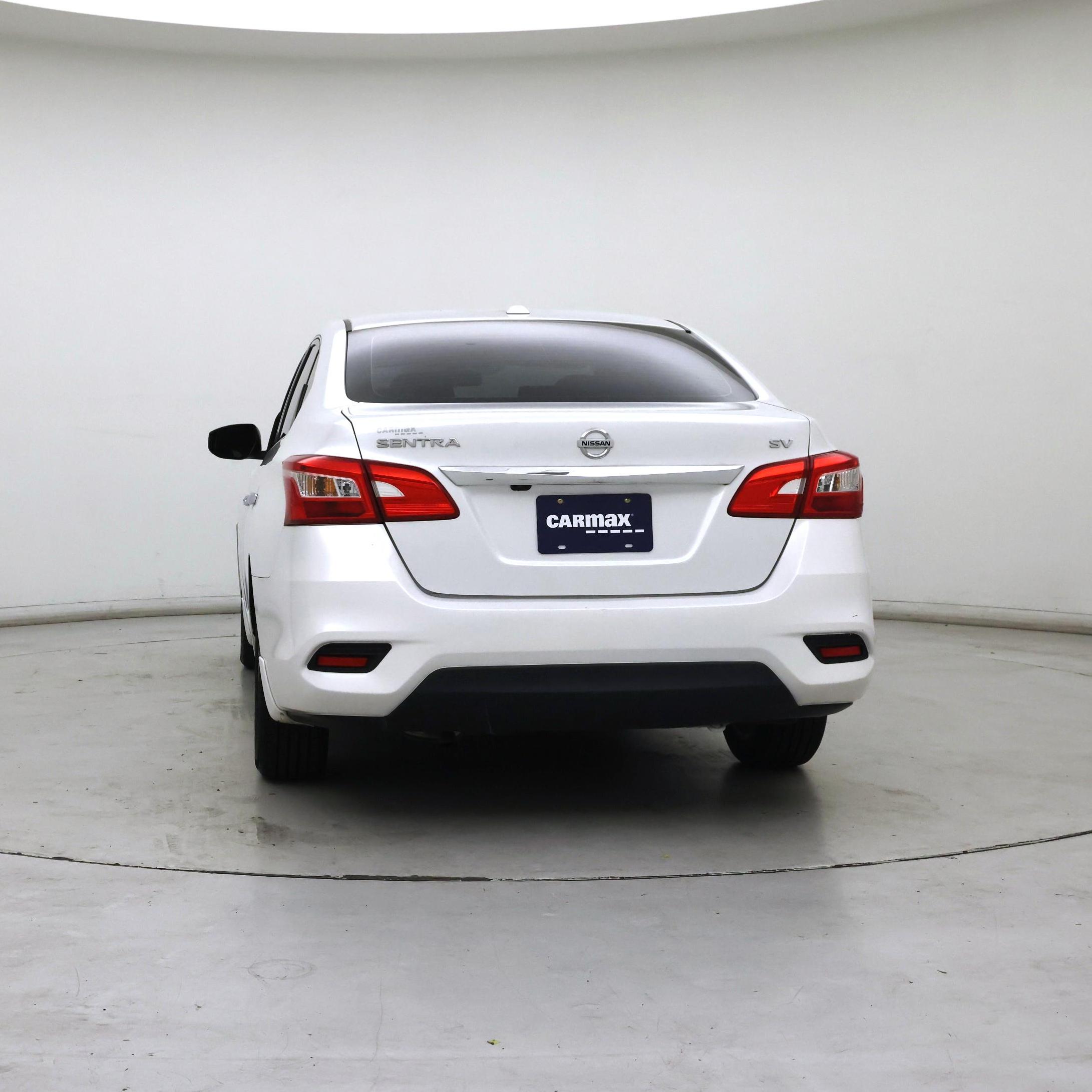 Thumbnail: 2018 Nissan Sentra - 6