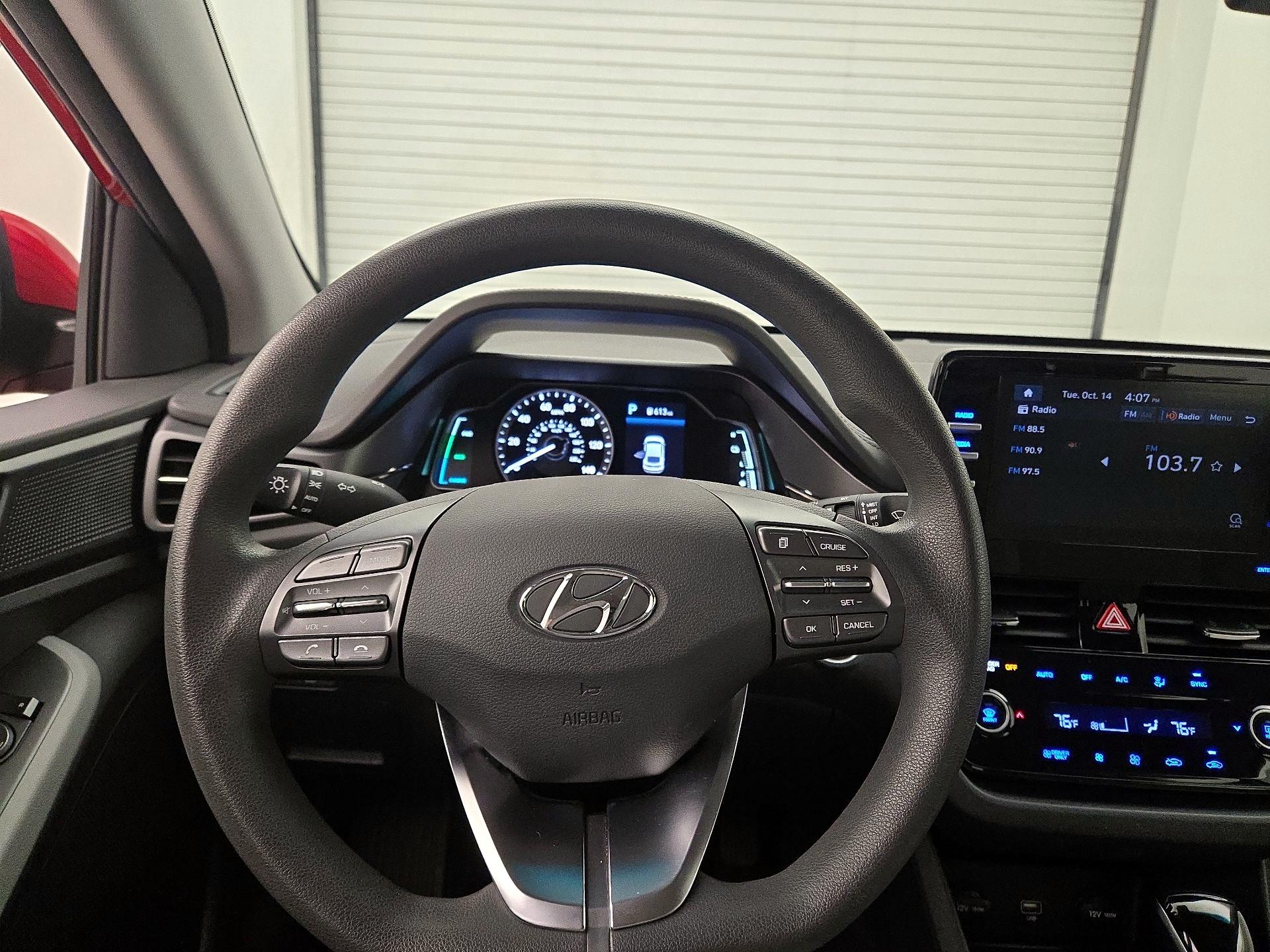 Thumbnail: 2022 Hyundai Ioniq - 10