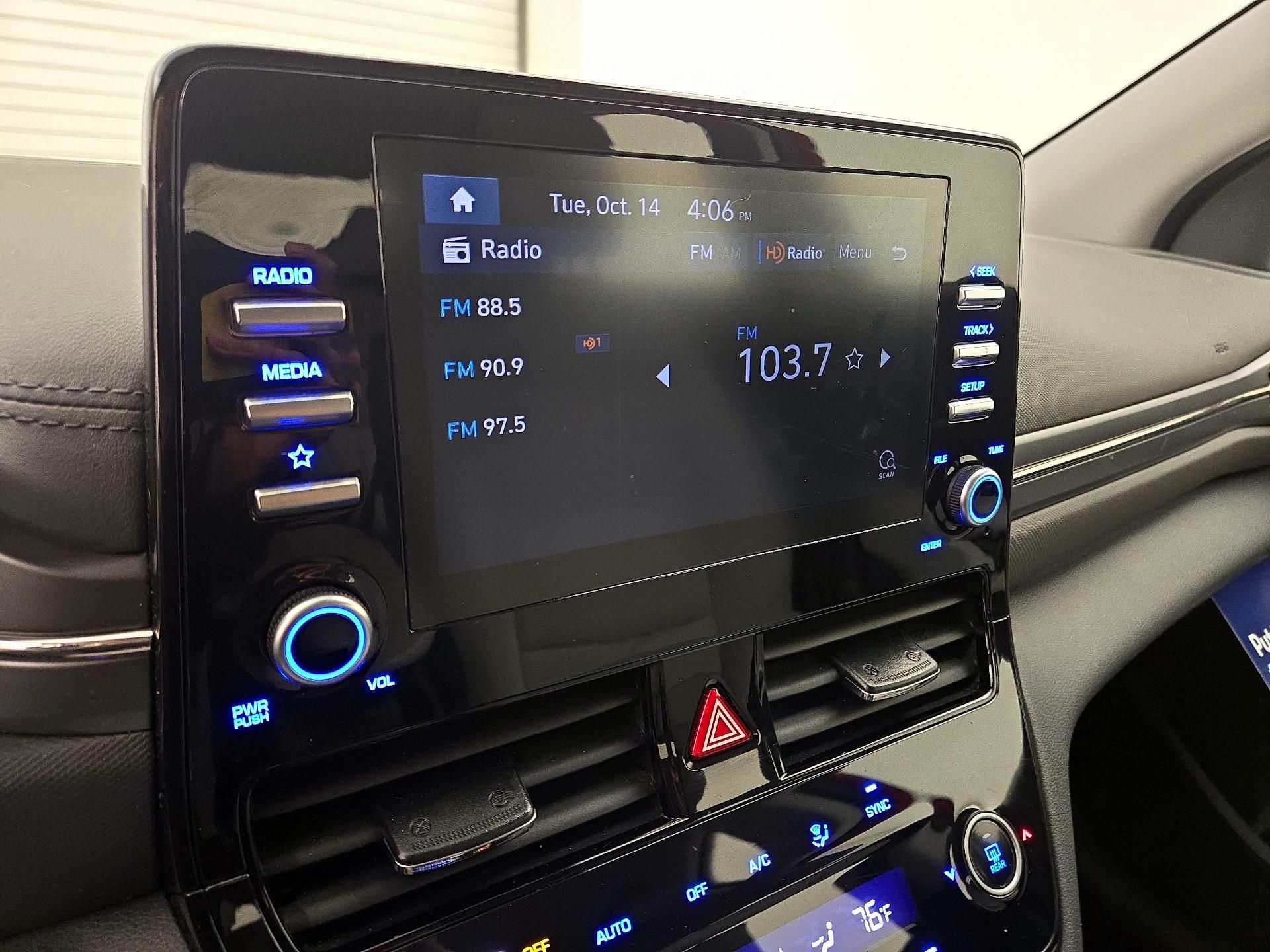 Thumbnail: 2022 Hyundai Ioniq - 15