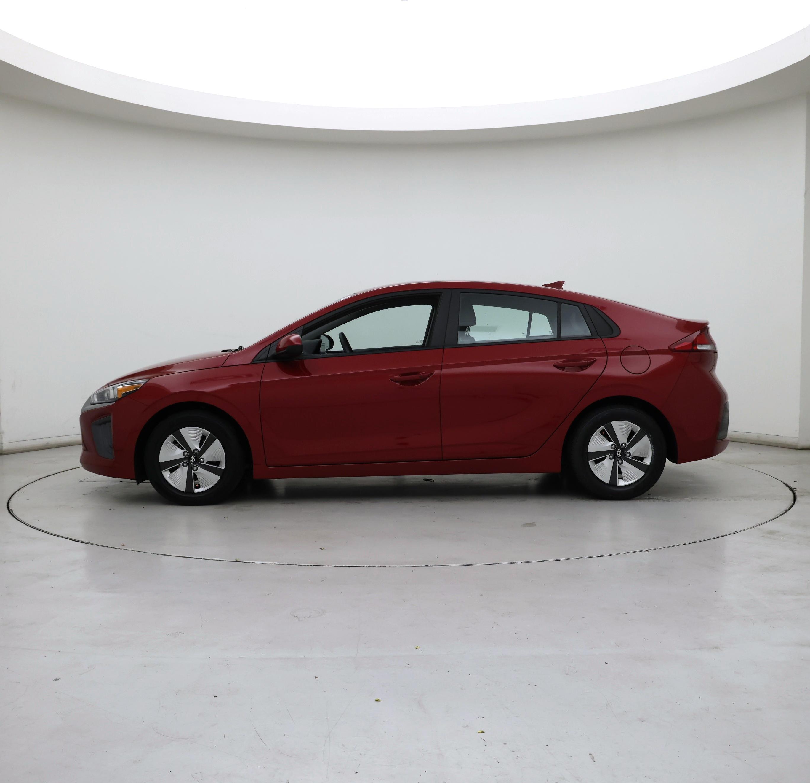 Thumbnail: 2022 Hyundai Ioniq - 3