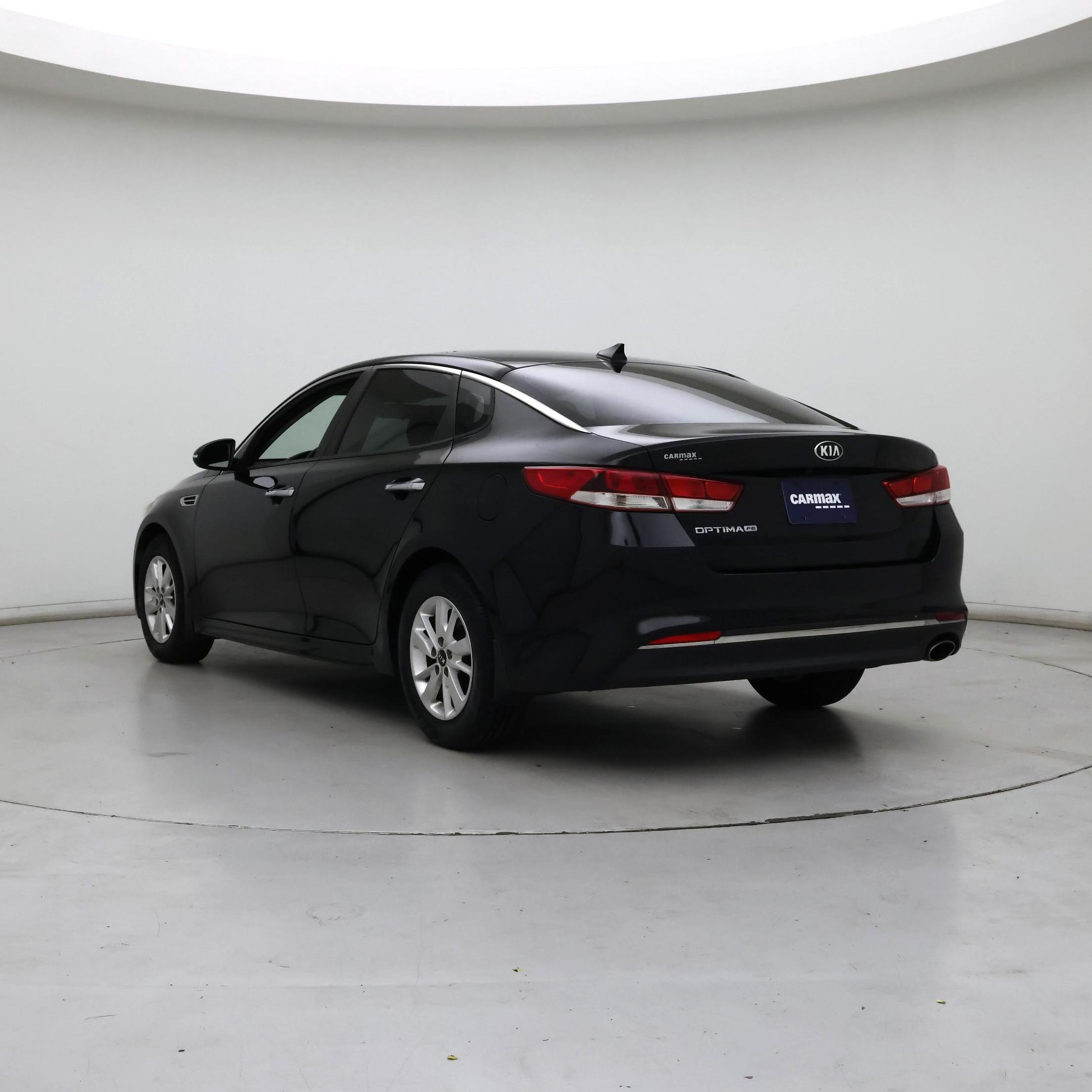 Thumbnail: 2016 Kia Optima - 2