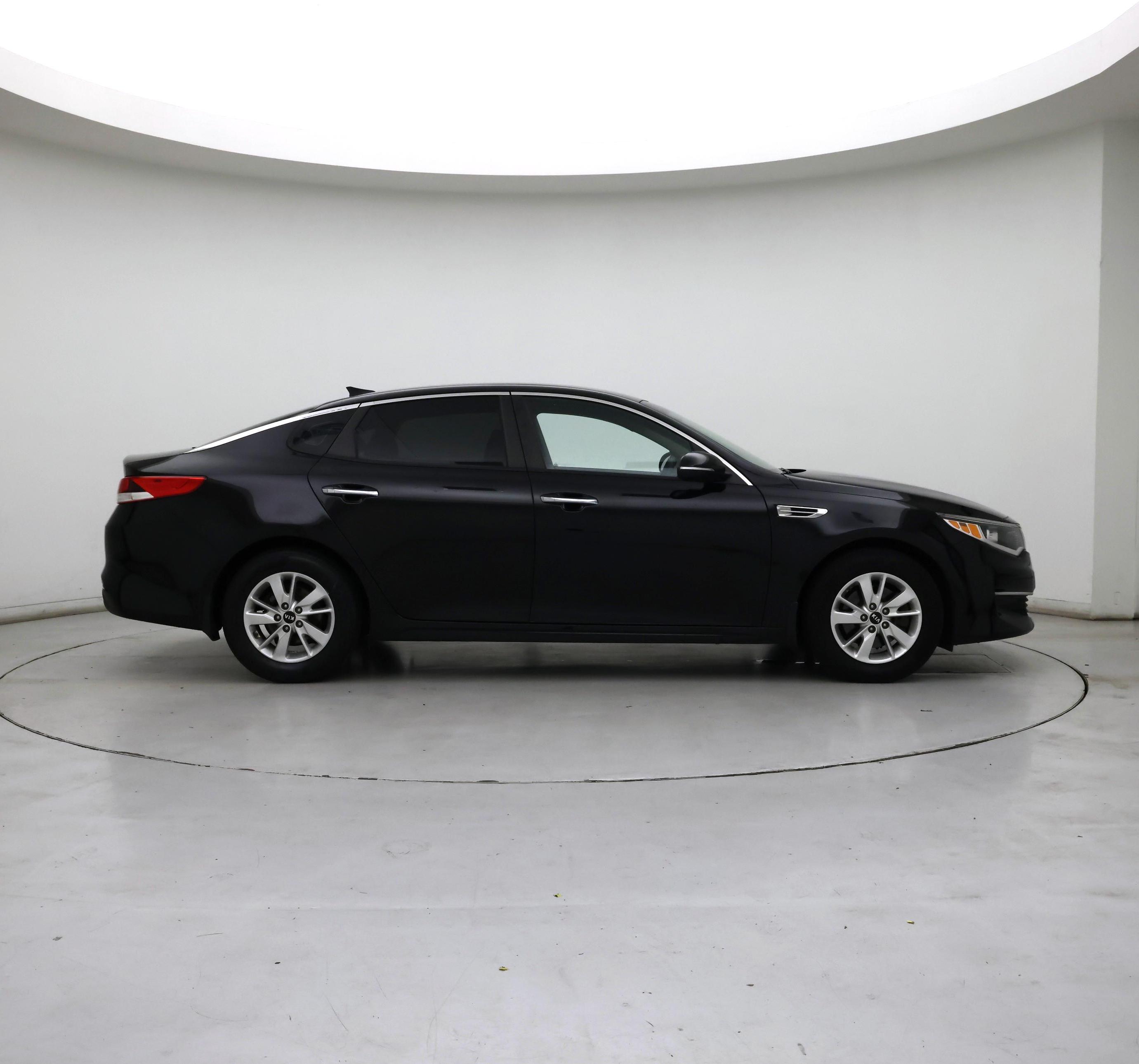Thumbnail: 2016 Kia Optima - 7