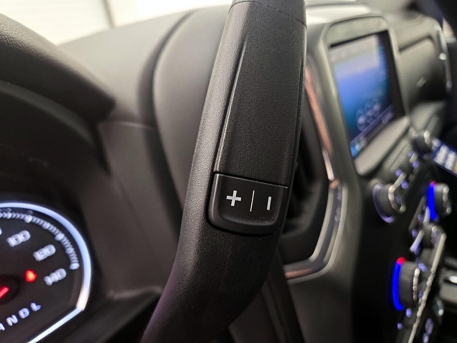 Thumbnail: 2021 Chevrolet Silverado 1500 - 17