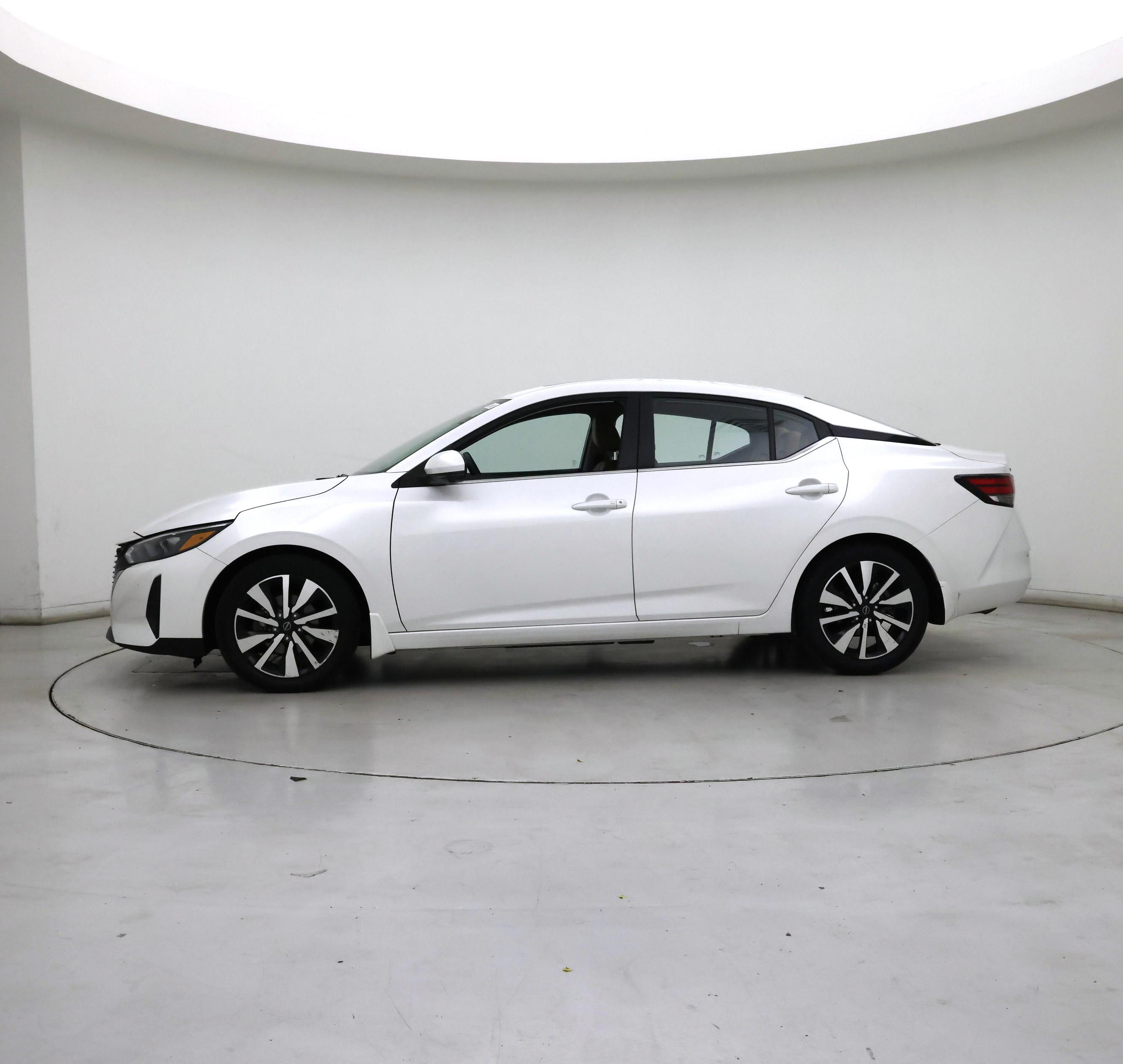 Thumbnail: 2024 Nissan Sentra - 3