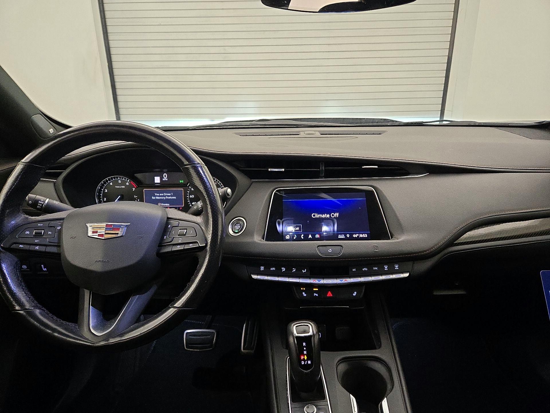 Thumbnail: 2019 Cadillac XT4 - 9