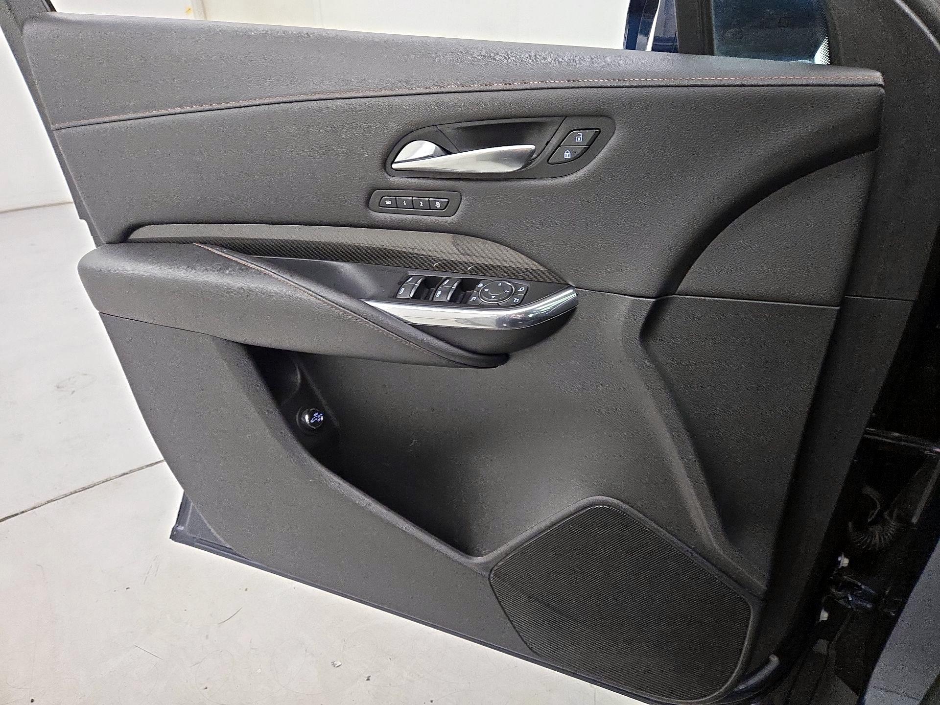 Thumbnail: 2019 Cadillac XT4 - 12