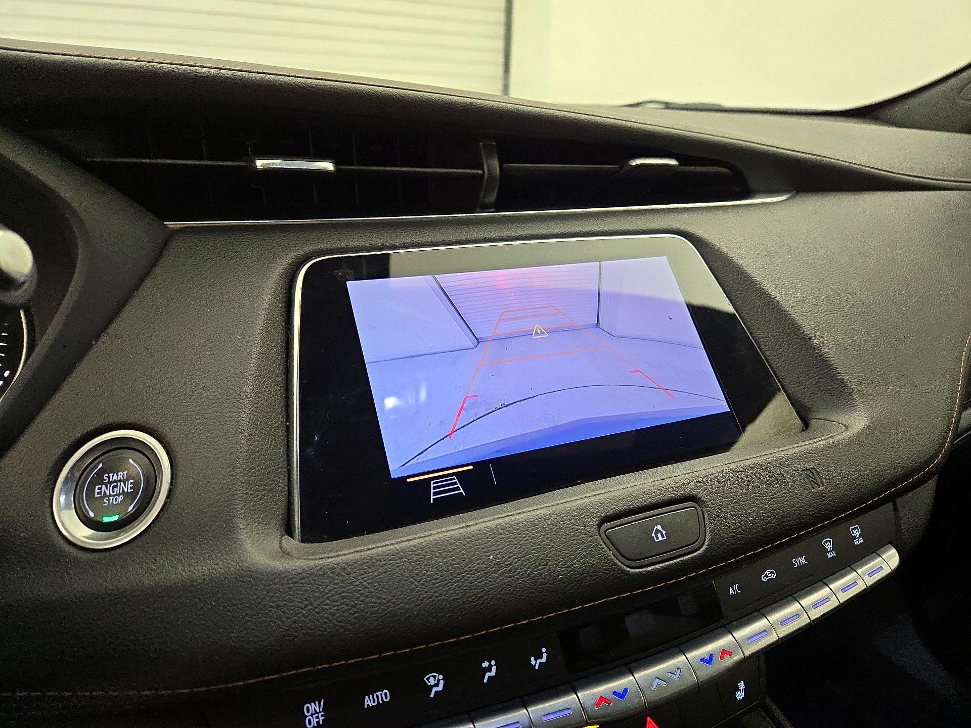Thumbnail: 2019 Cadillac XT4 - 14