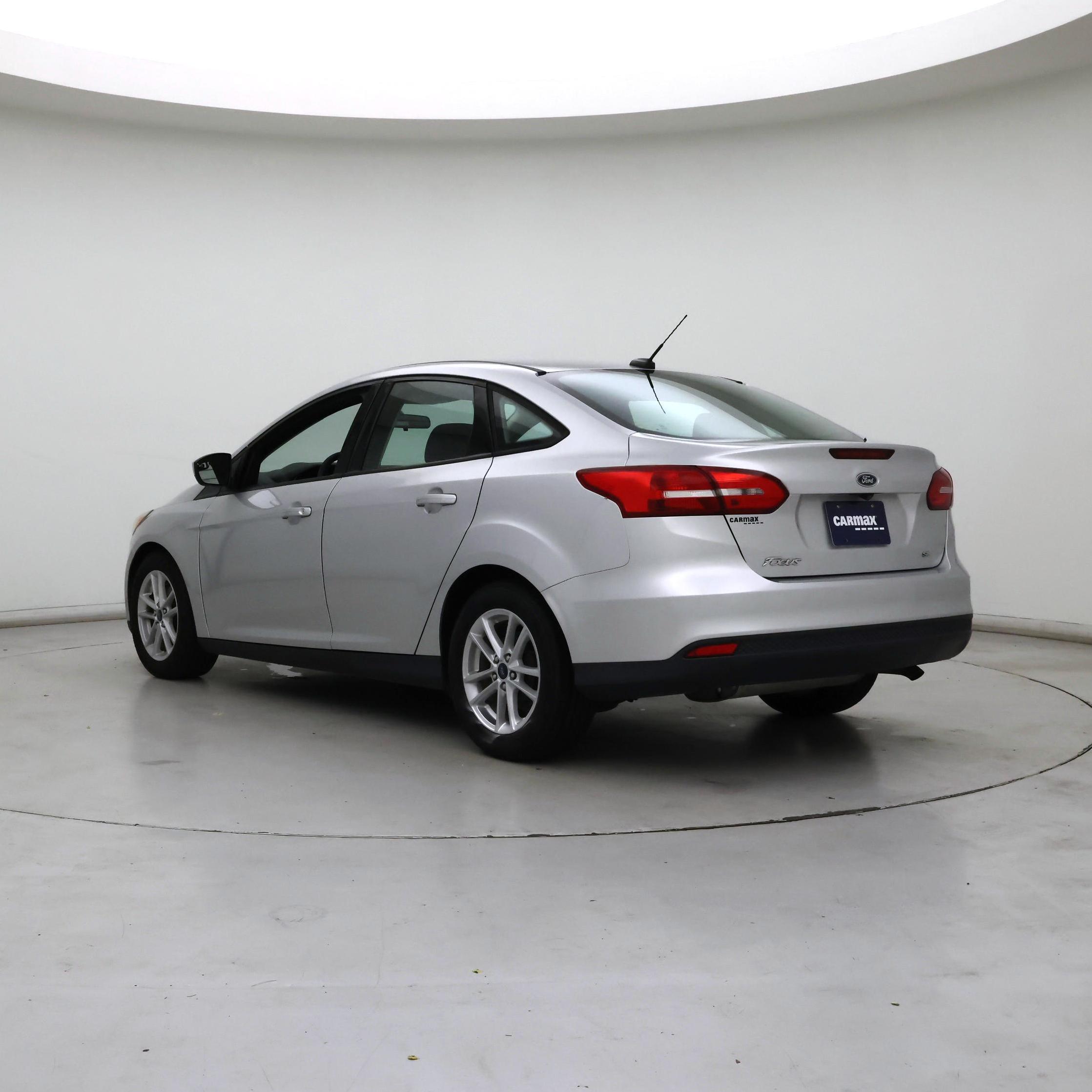 Thumbnail: 2018 Ford Focus - 2