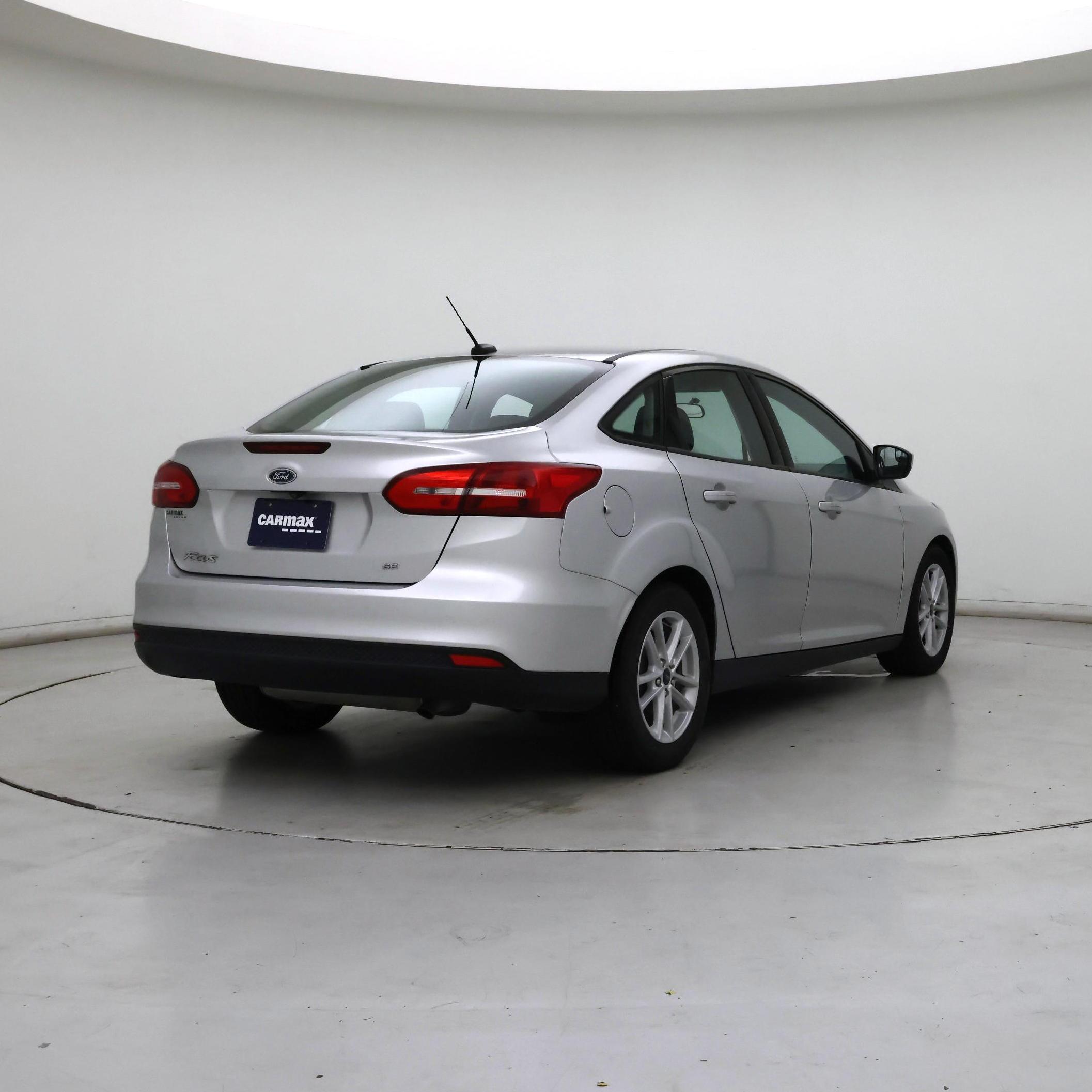 Thumbnail: 2018 Ford Focus - 8