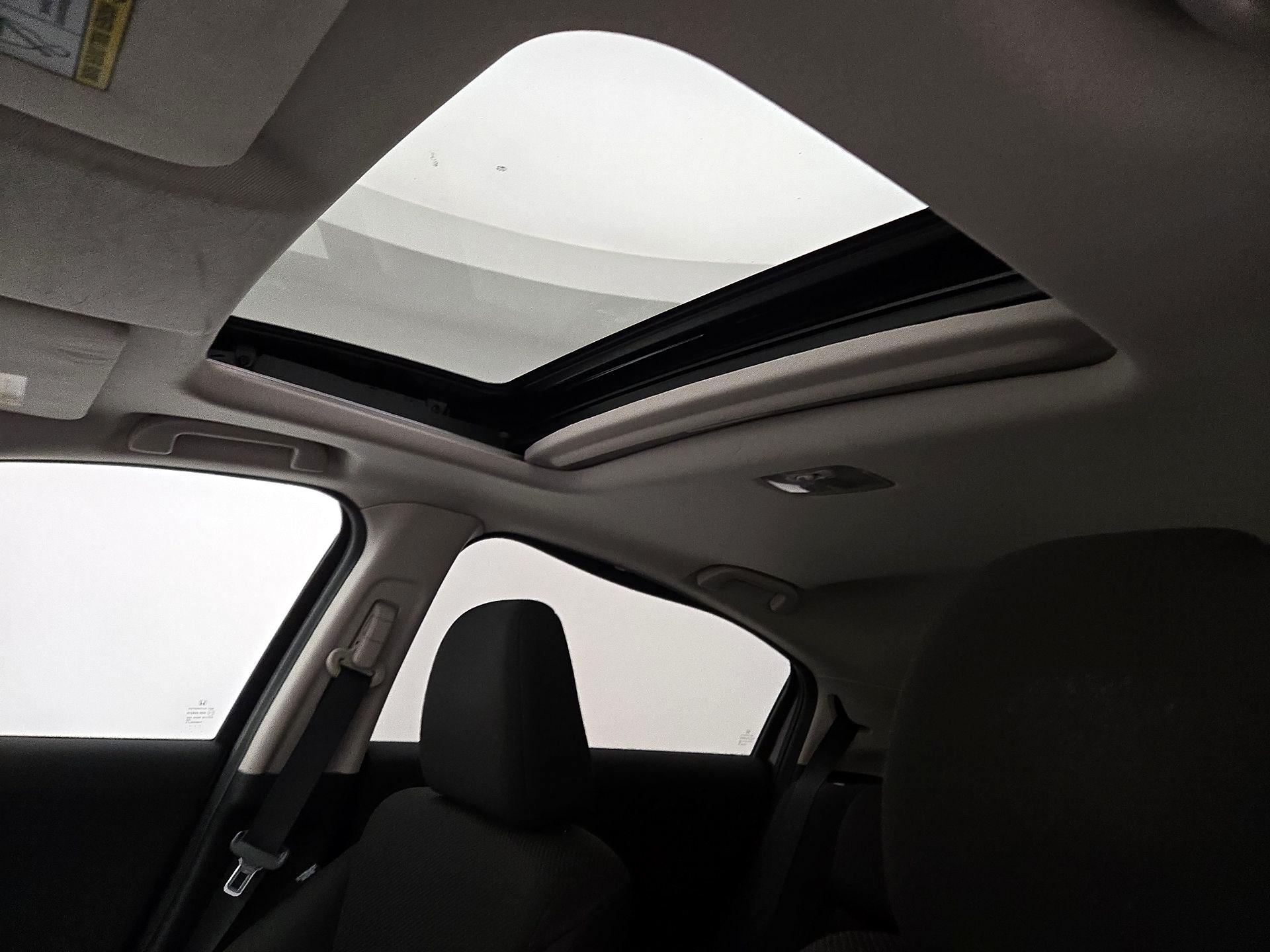 Thumbnail: 2017 Honda HR-V - 18