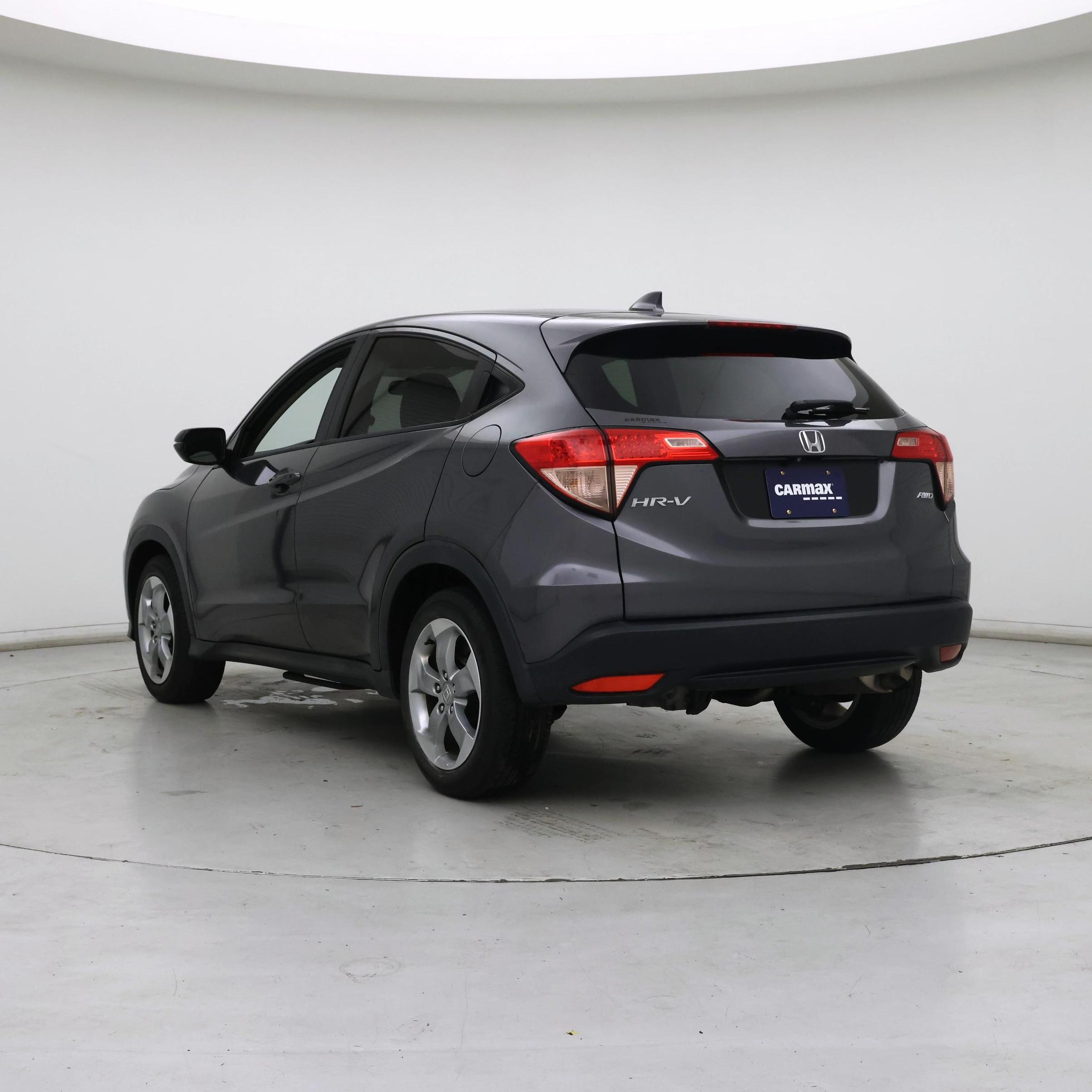 Thumbnail: 2017 Honda HR-V - 2