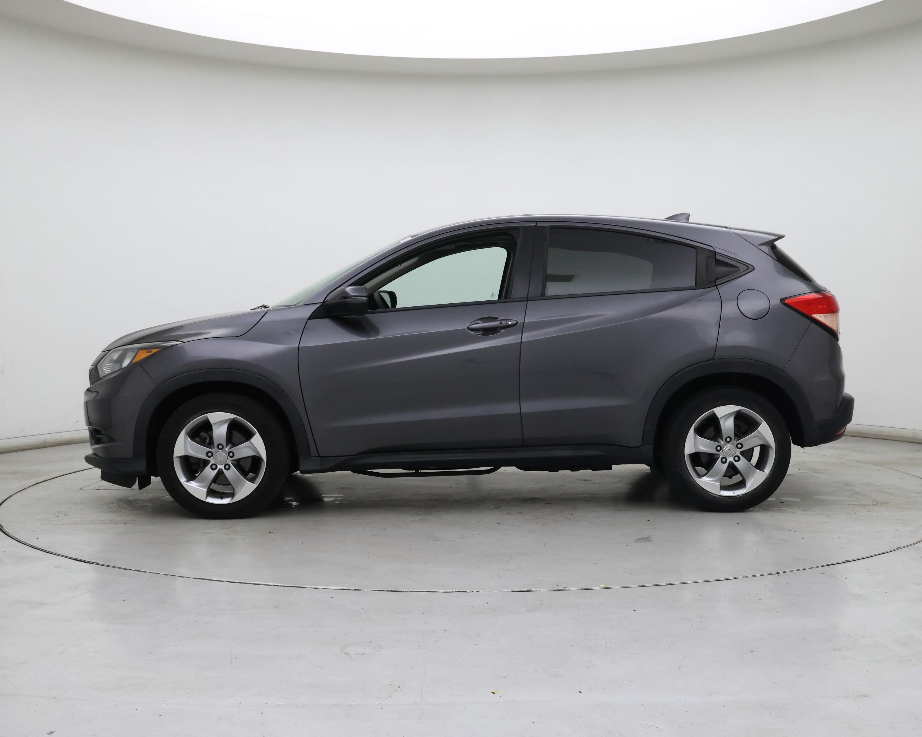 Thumbnail: 2017 Honda HR-V - 3