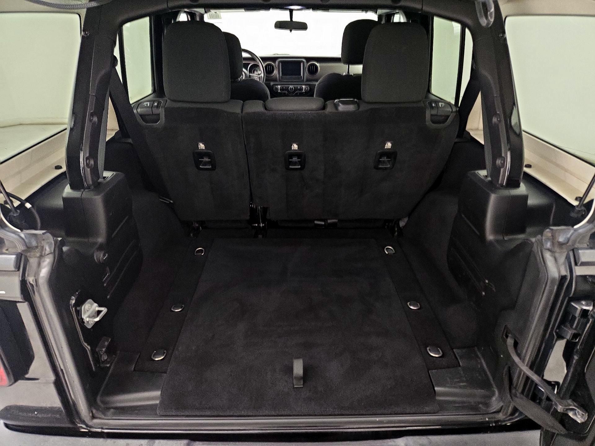 Thumbnail: 2018 Jeep Wrangler - 20