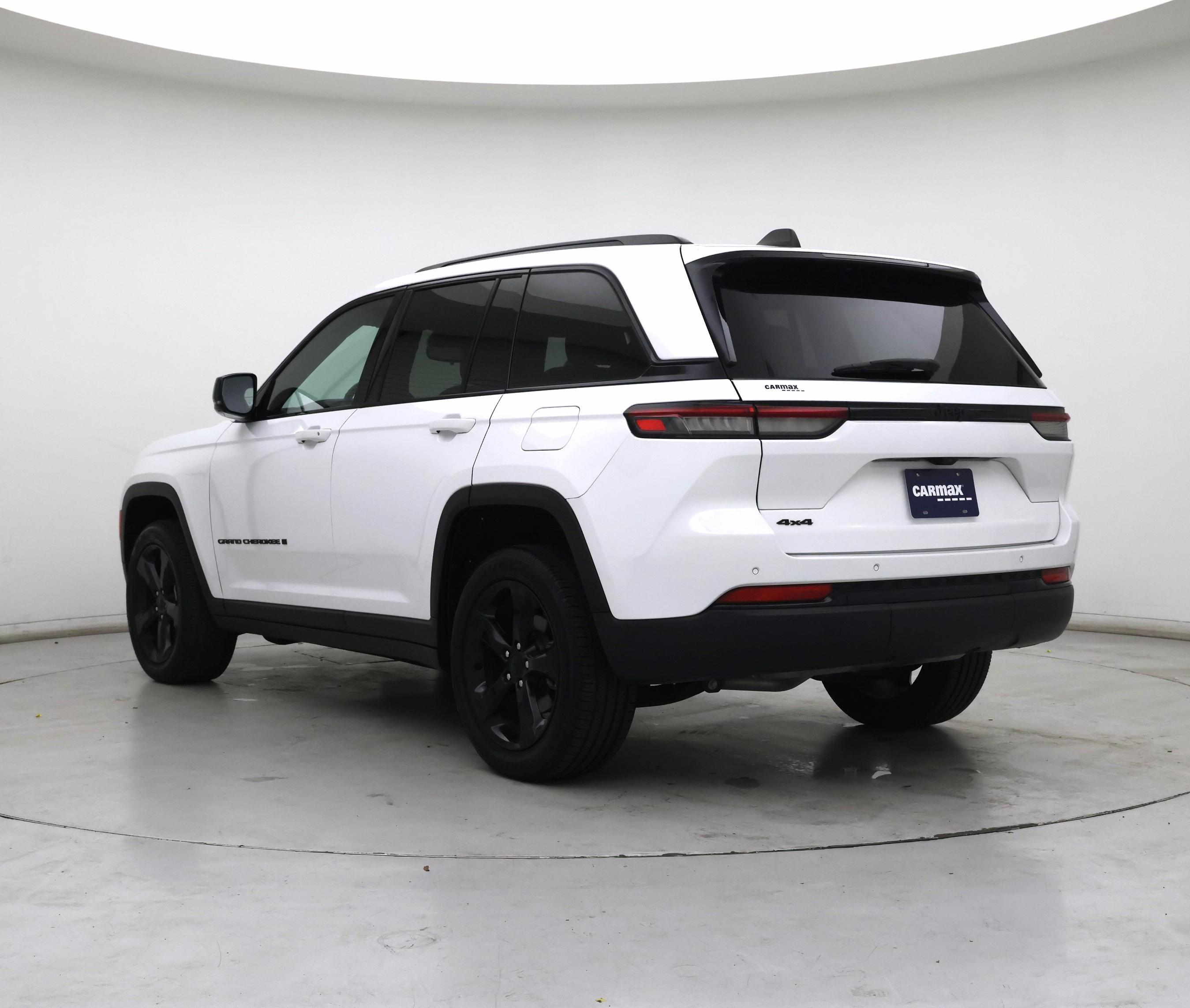 Thumbnail: 2023 Jeep Grand Cherokee - 2