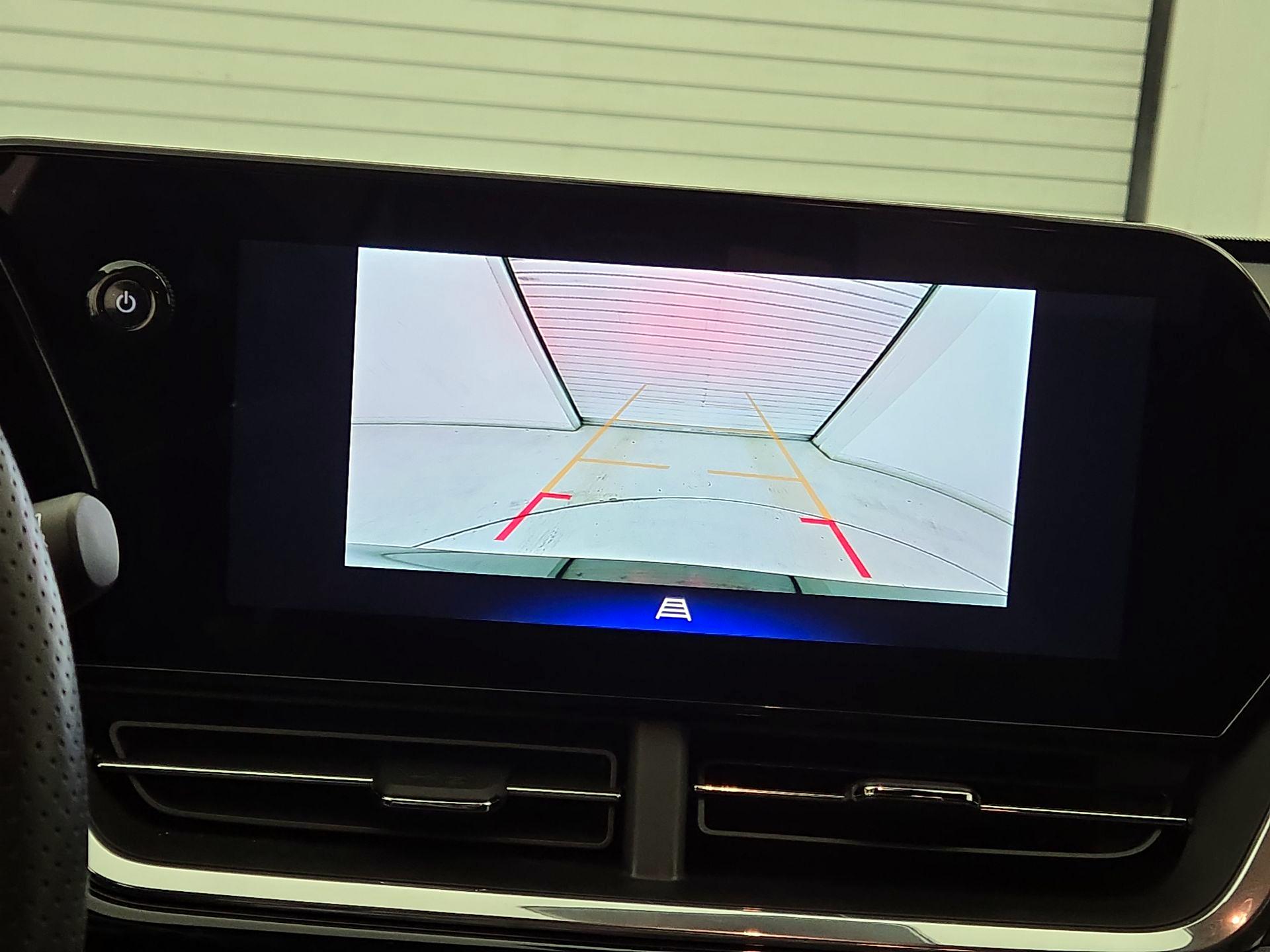 Thumbnail: 2025 Chevrolet Trax - 14