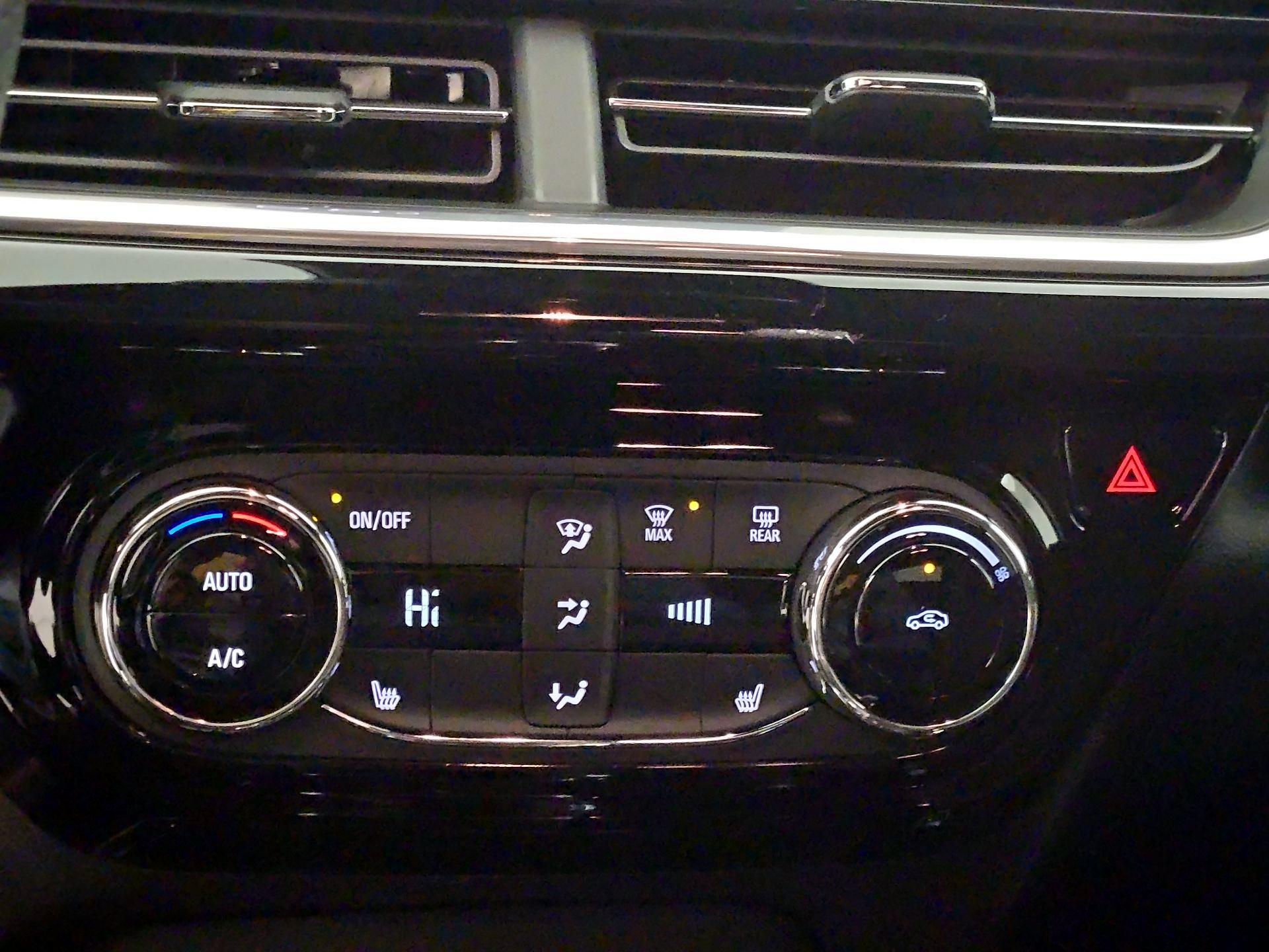 Thumbnail: 2025 Chevrolet Trax - 16