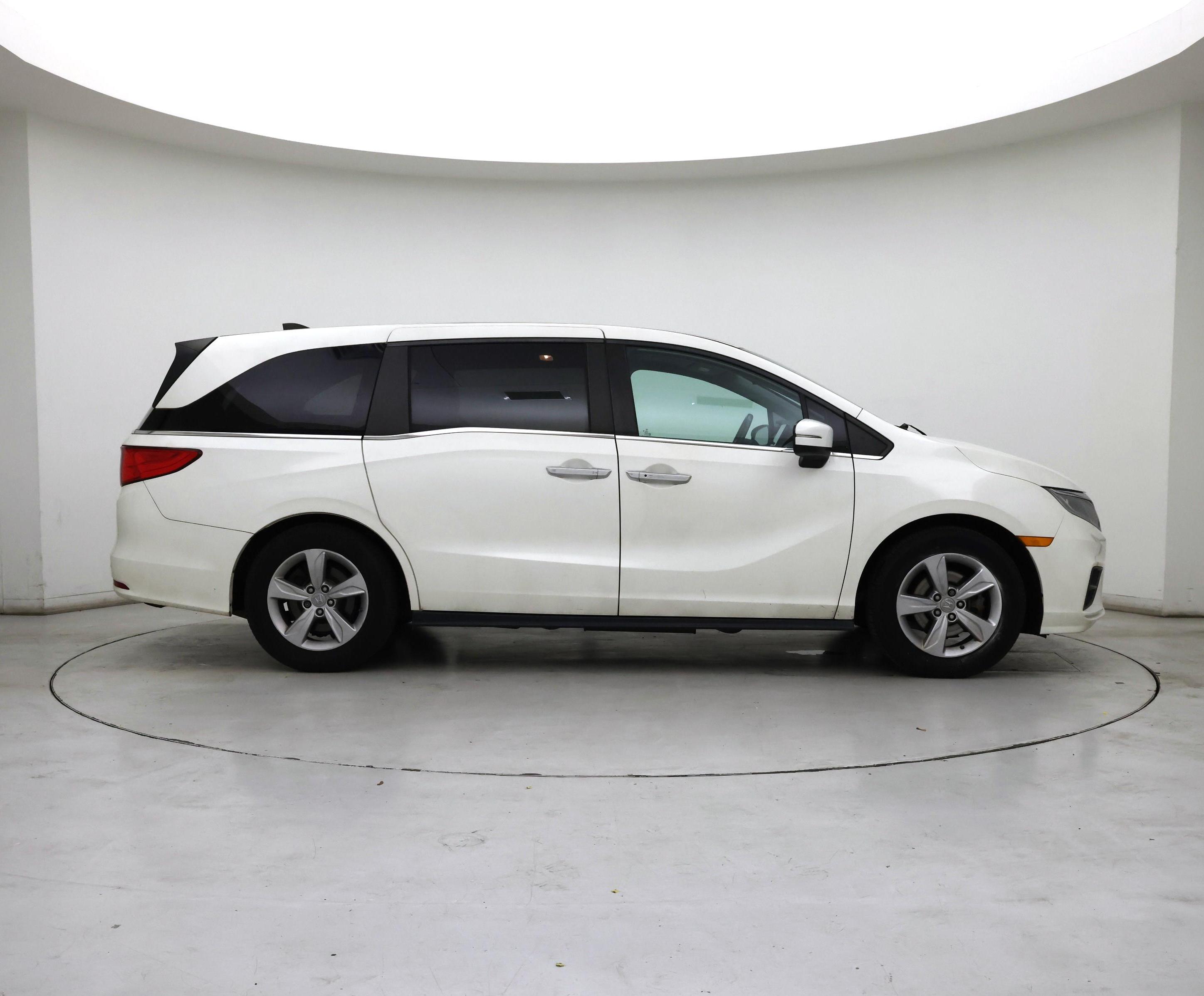 Thumbnail: 2019 Honda Odyssey - 7