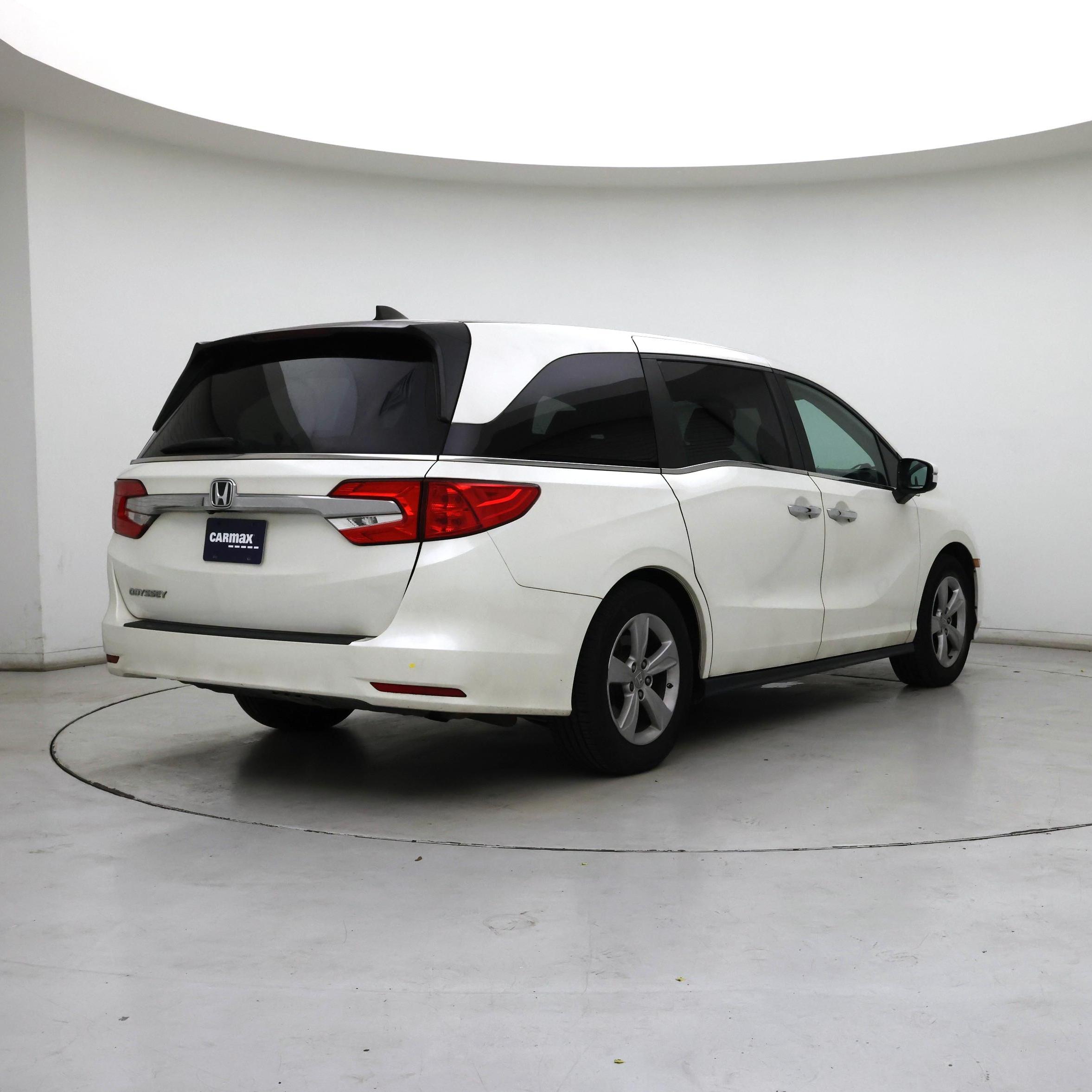 Thumbnail: 2019 Honda Odyssey - 8
